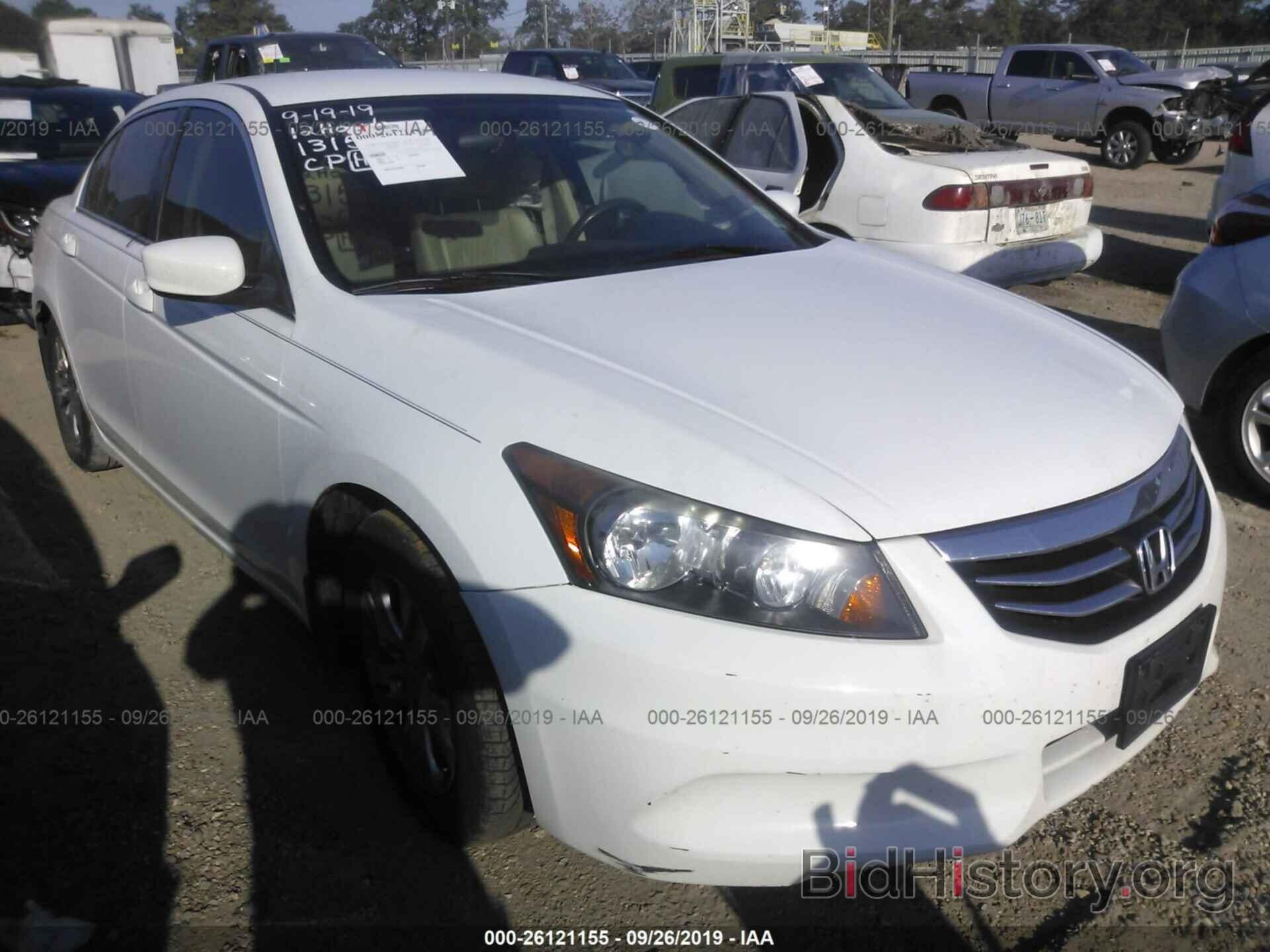 Photo 1HGCP2F63CA131505 - HONDA ACCORD 2012