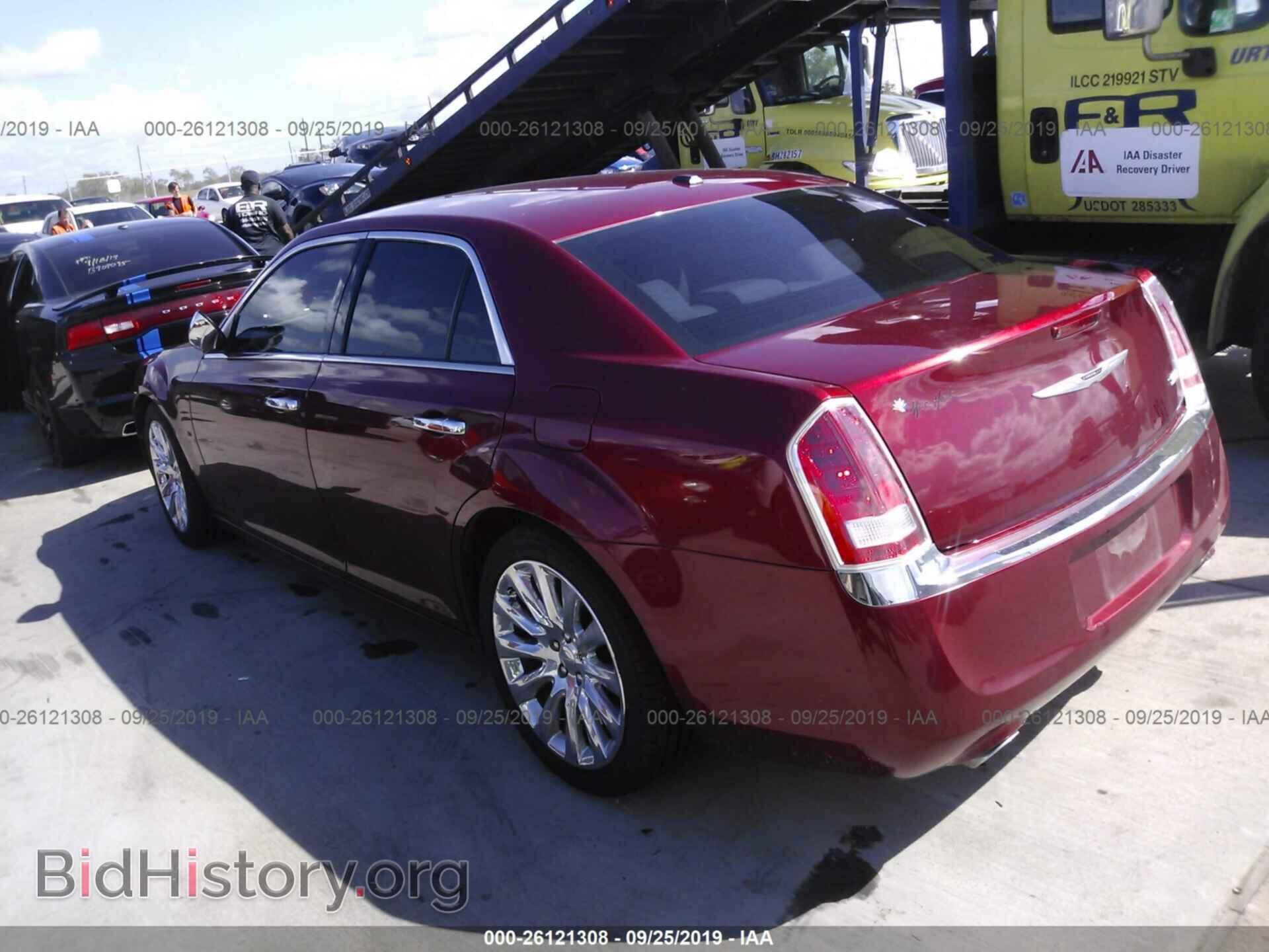 2014 CHRYSLER 300 - VIN: 2C3CCAAG0EH327740 - Фото 3