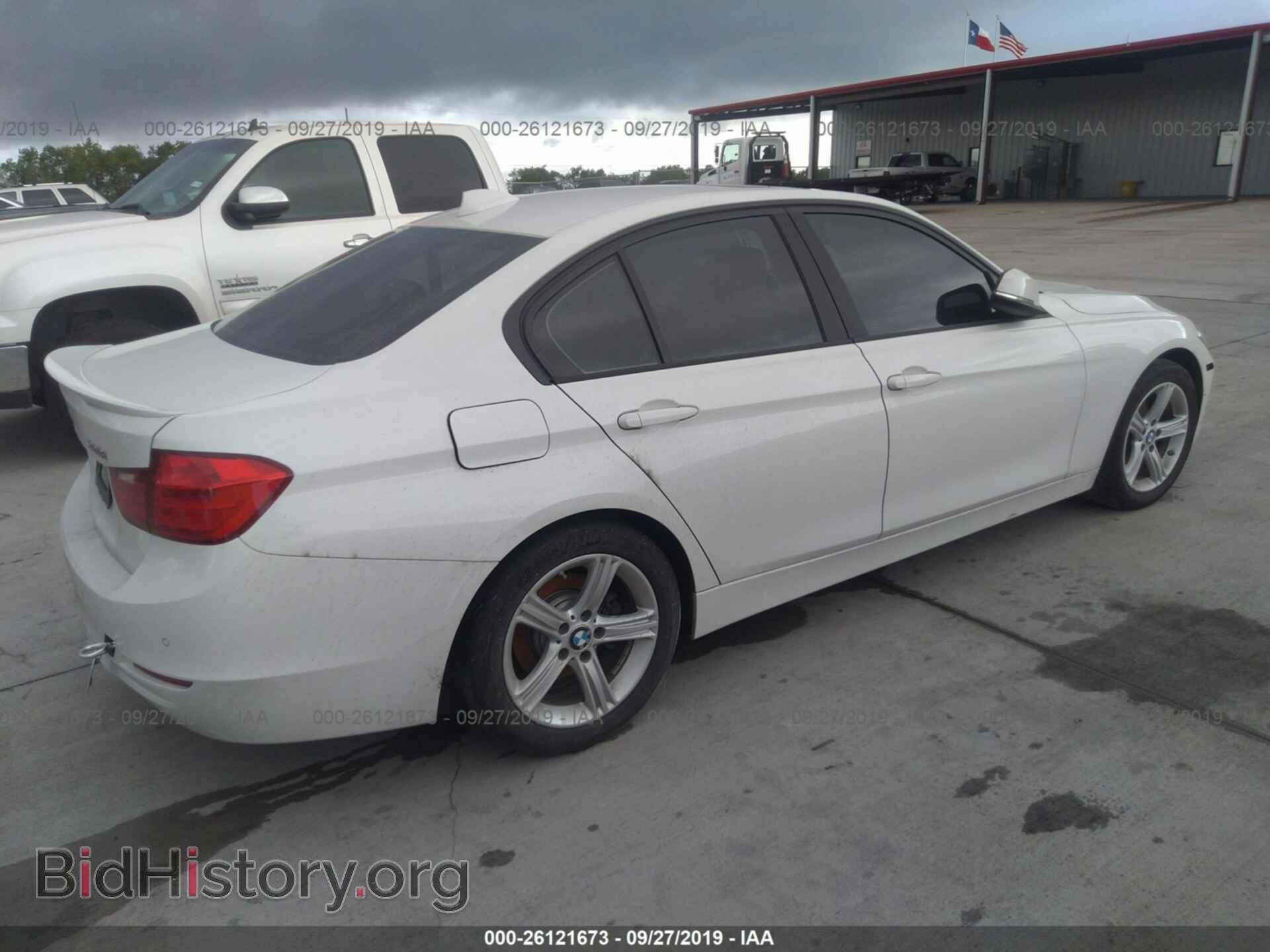2015 BMW 328 - VIN: WBA3A5C59FF610142 - Фото 4