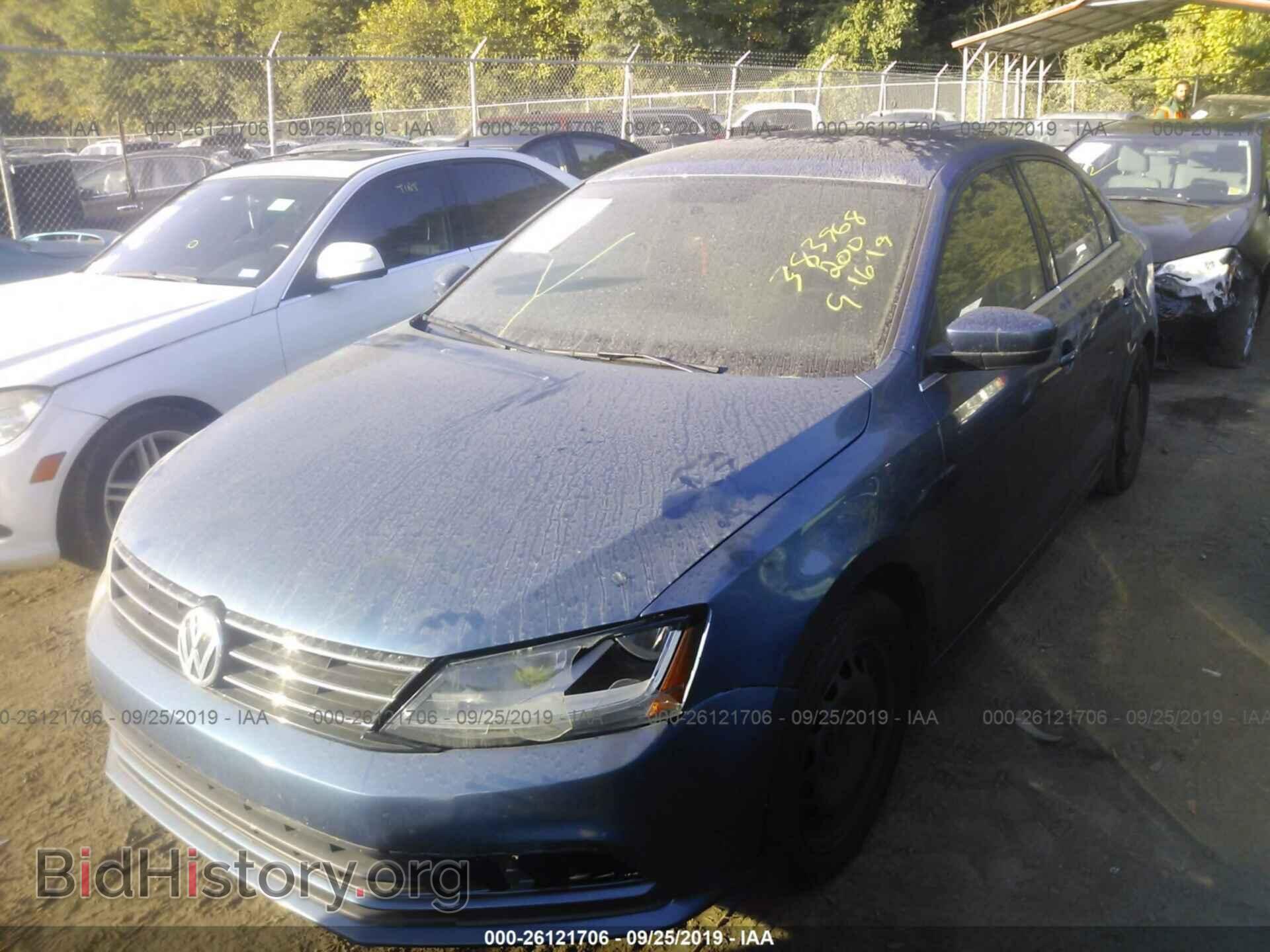 2017 VOLKSWAGEN JETTA - VIN: 3VW2B7AJ6HM213057 - Photo 2