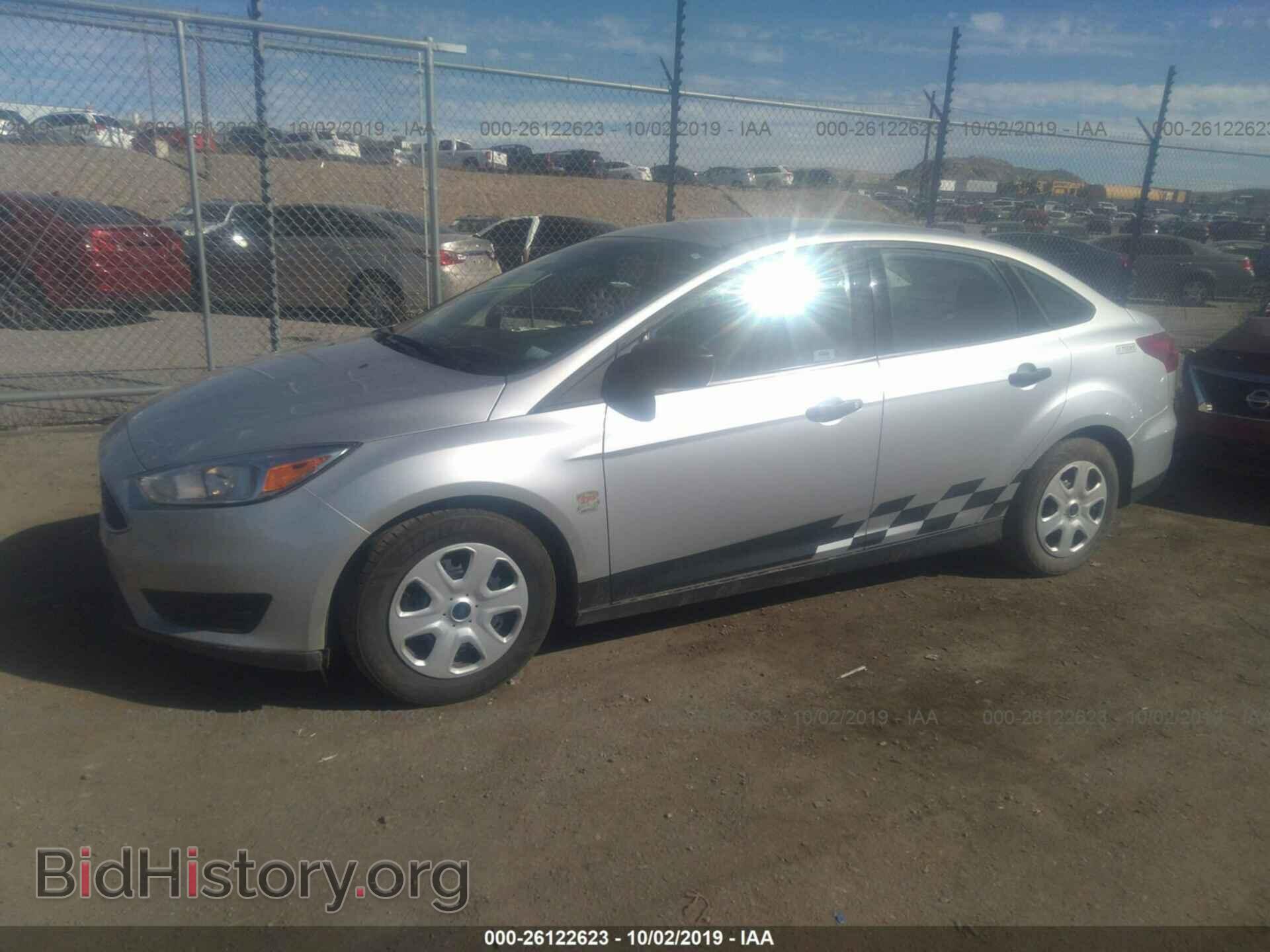 2018 FORD FOCUS - VIN: 1FADP3E2XJL260131 - Photo 2
