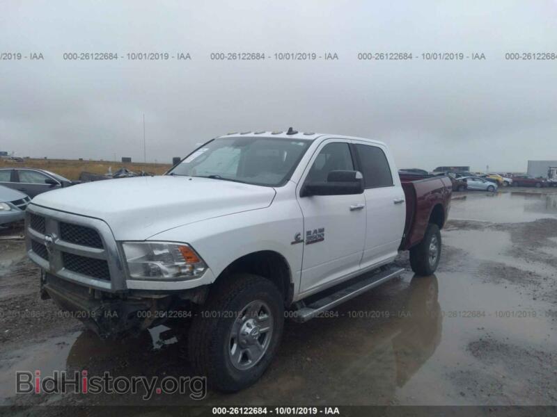 2014 RAM 3500 (VIN 3C63R3HL2EG180174) — photo 2 of 10