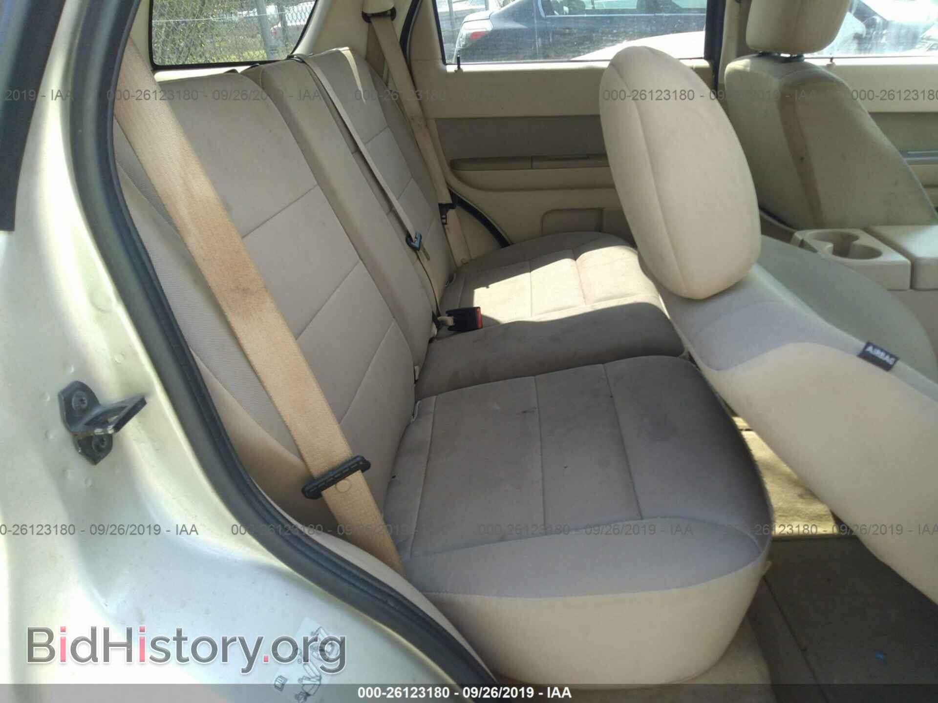 2011 FORD ESCAPE - VIN: 1FMCU0D77BKC50122 - Фото 8