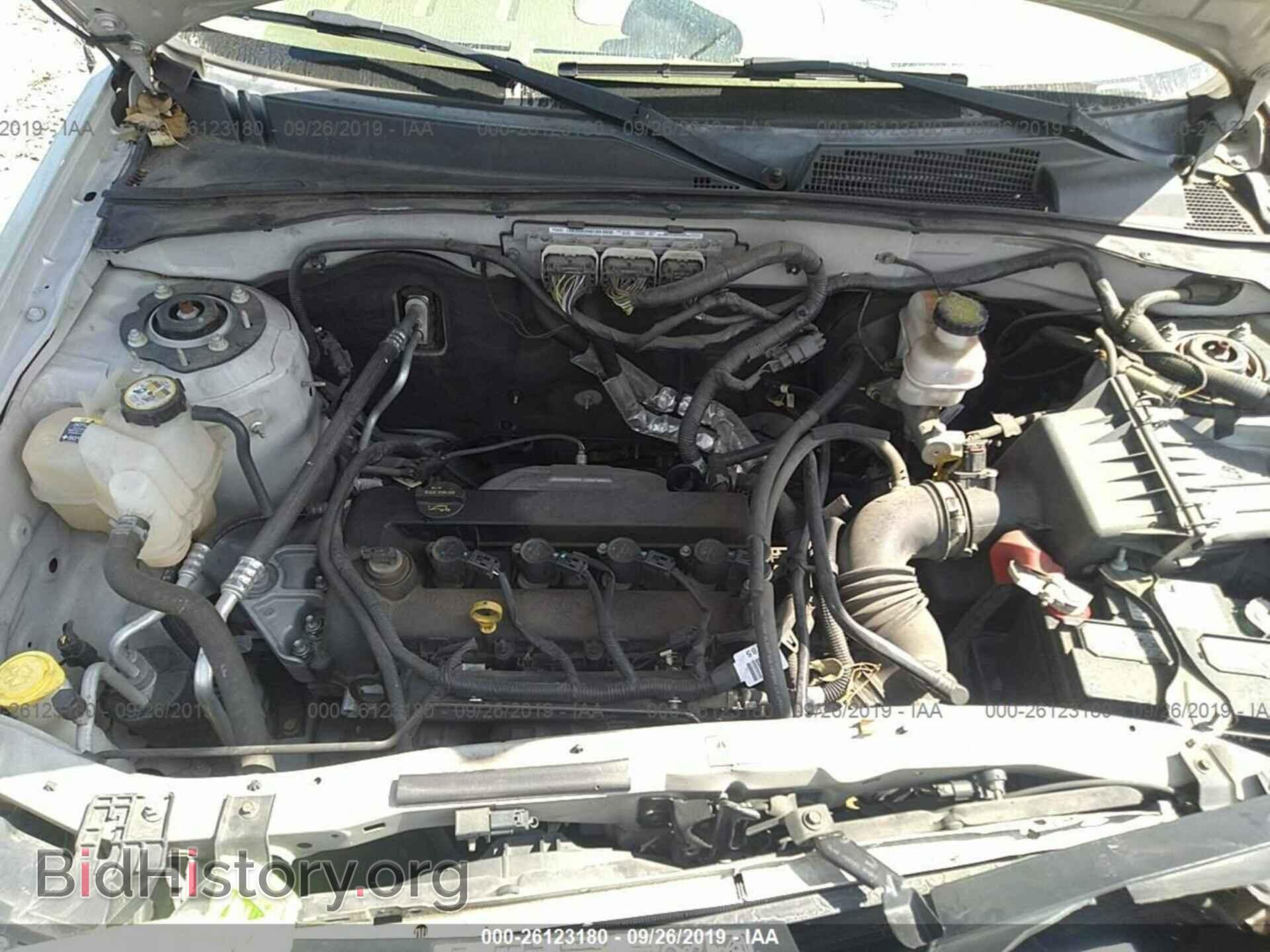 2011 FORD ESCAPE - VIN: 1FMCU0D77BKC50122 - Фото 10