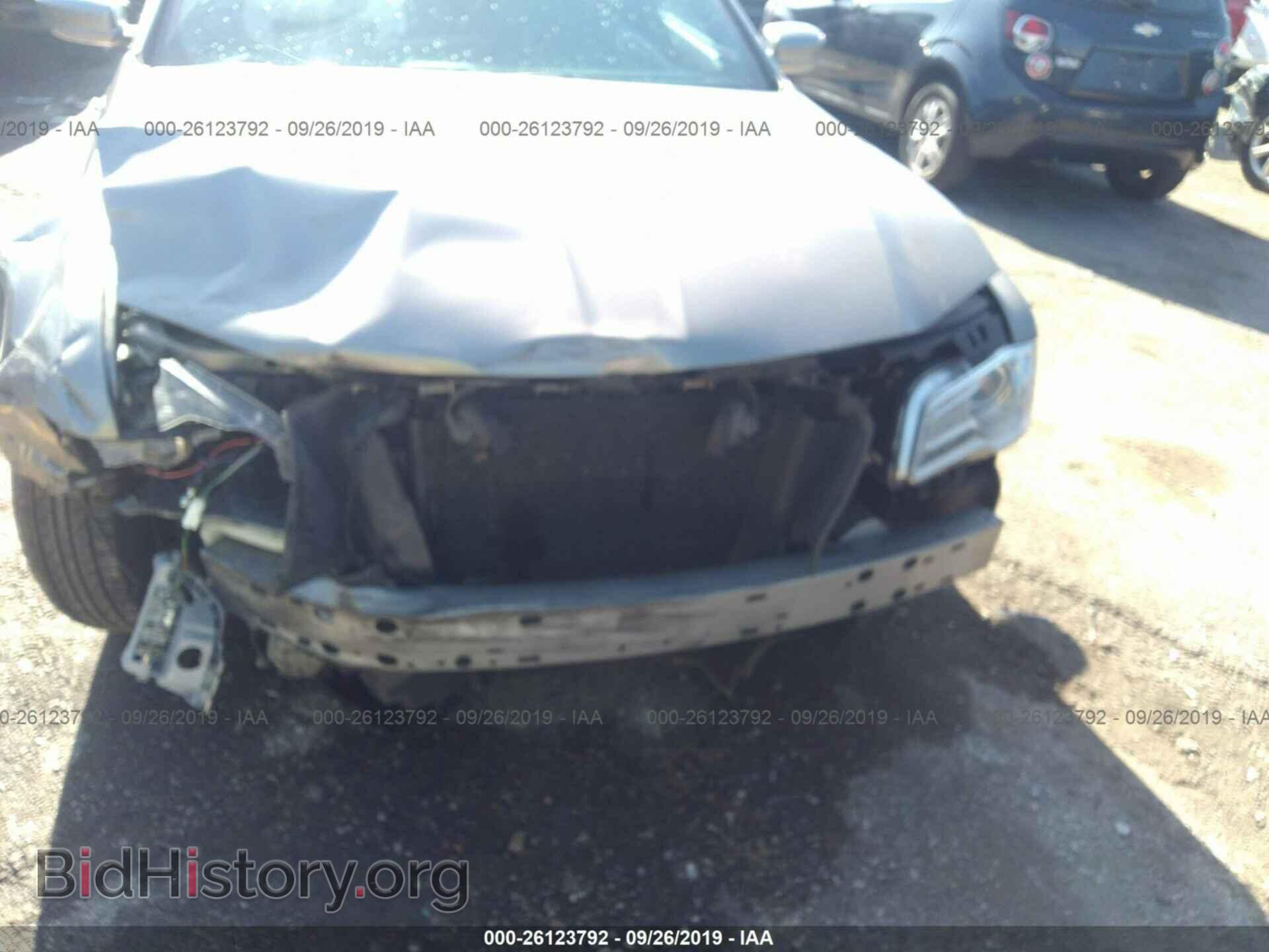 2014 CHRYSLER 300 - VIN: 2C3CCAAG6EH193719 - Фото 6