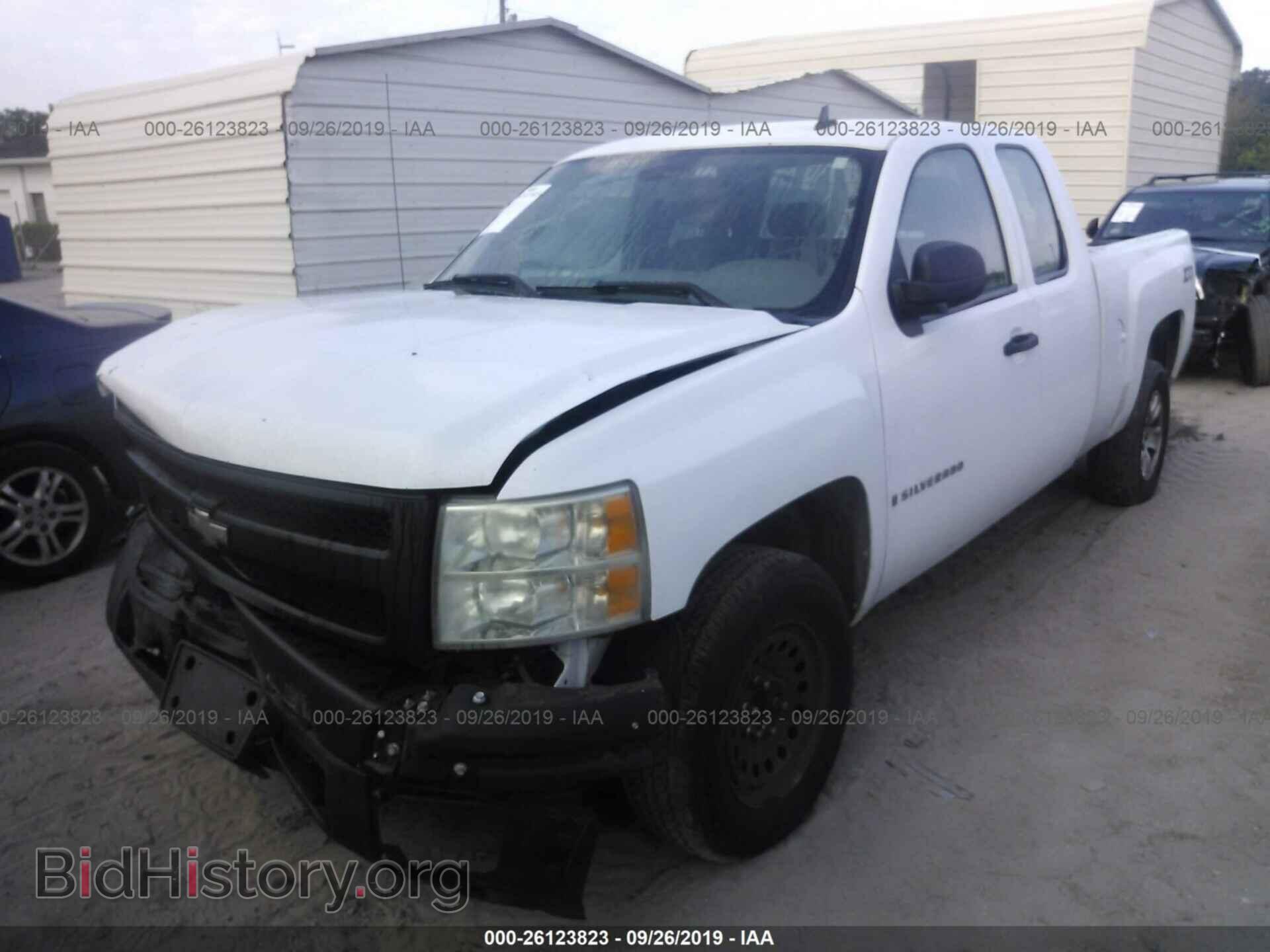2007 CHEVROLET SILVERADO - VIN: 2GCEC19C071712460 - Фото 2
