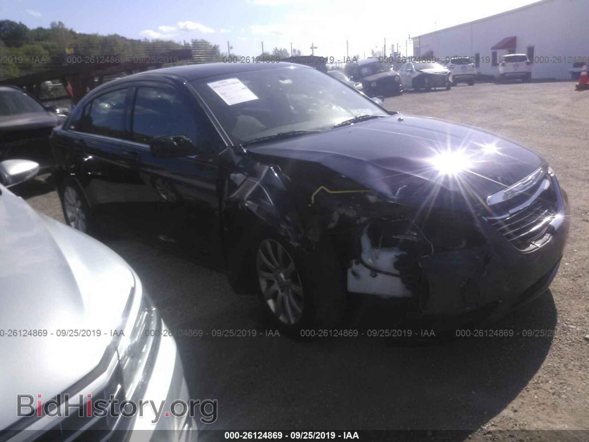 Фотография 1C3BC1FG9BN503336 - CHRYSLER 200 2011