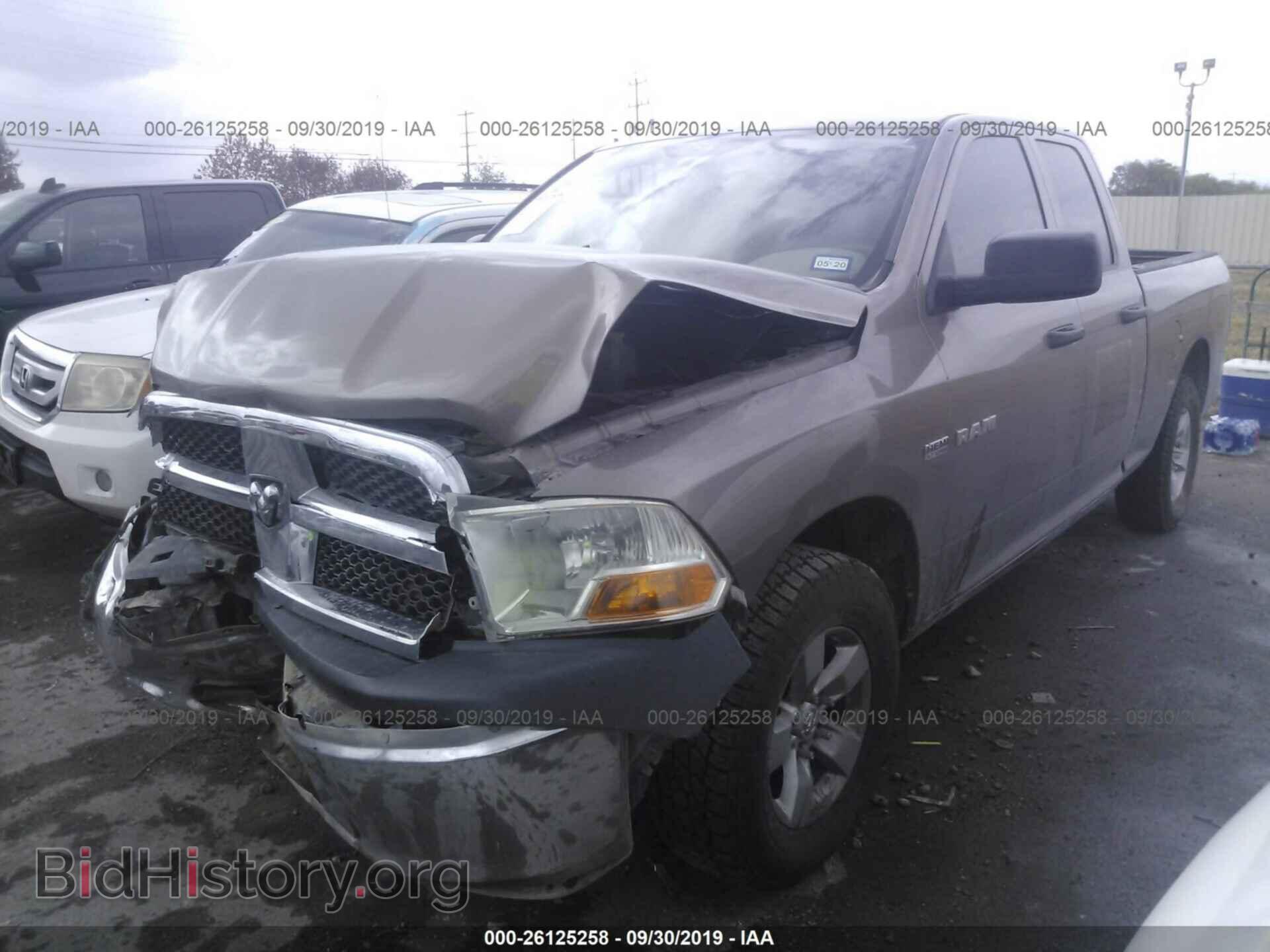 2010 DODGE RAM 1500 - VIN: 1D7RV1GT5AS222625 - Фото 2