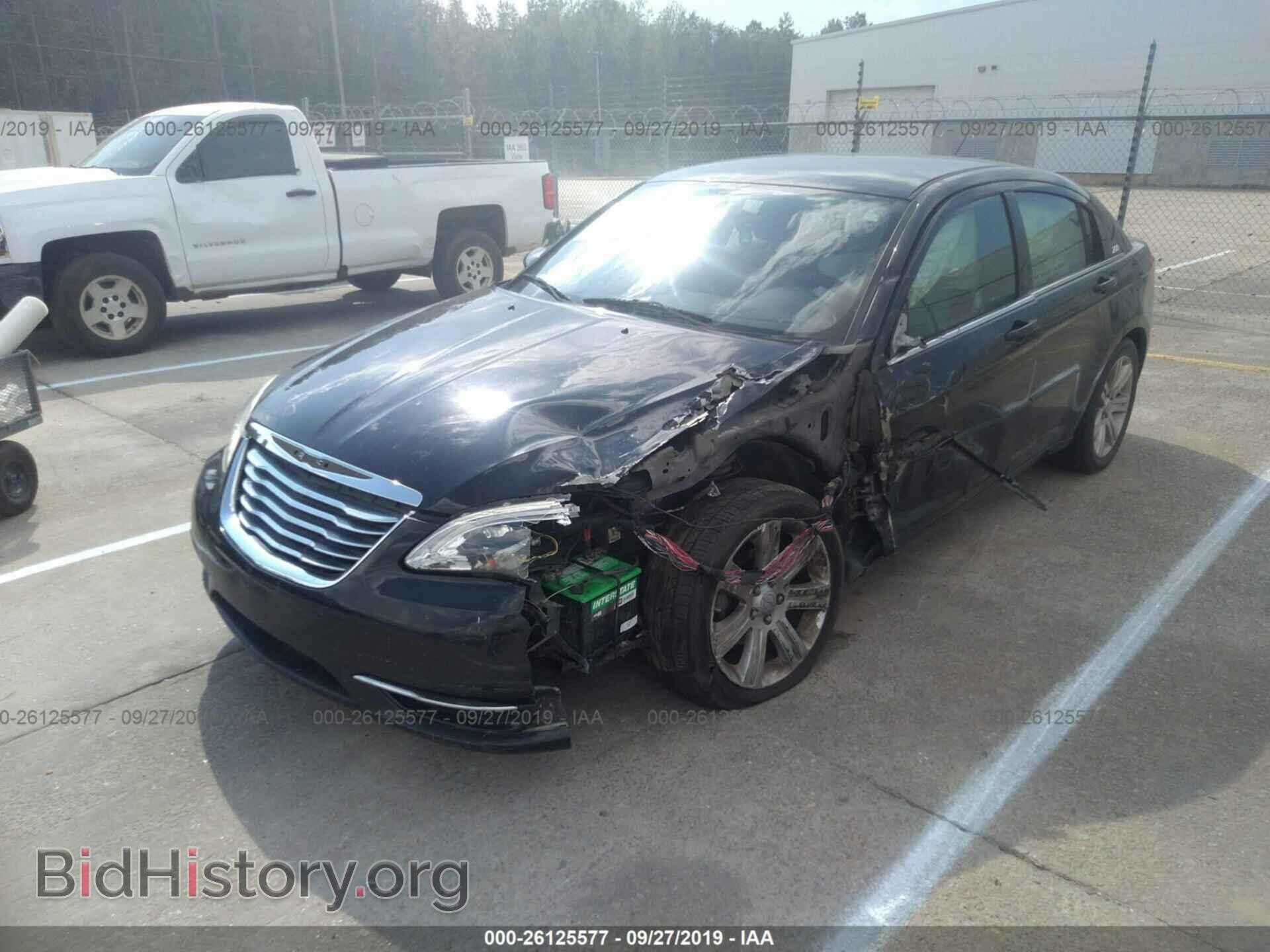 2013 CHRYSLER 200 - VIN: 1C3CCBBB0DN639071 - Photo 2