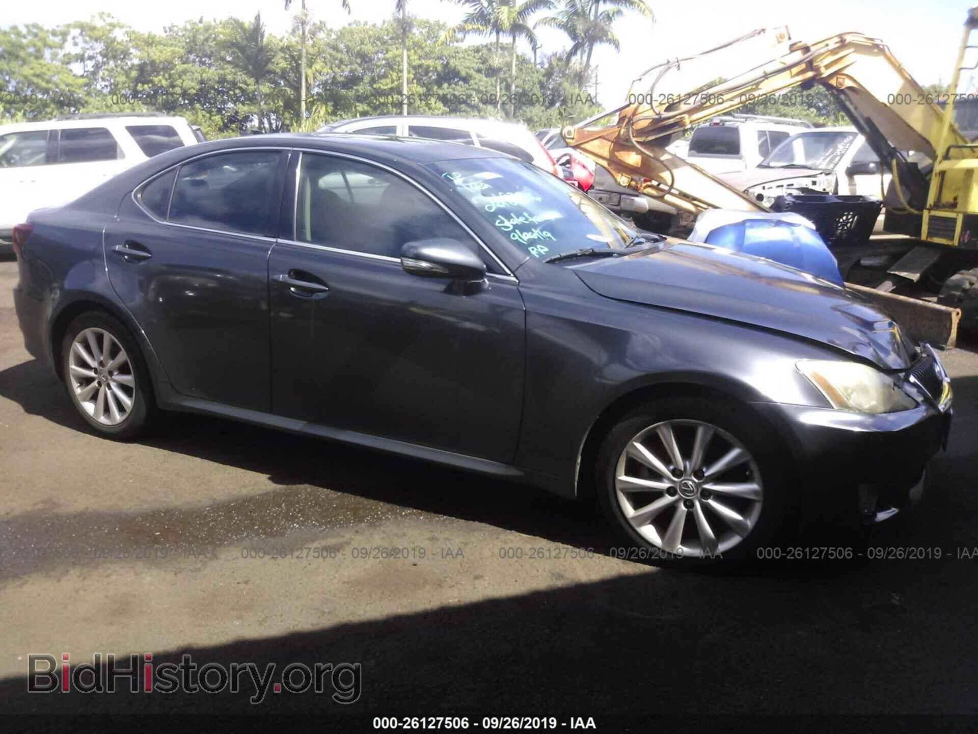 Photo JTHBF5C24A5111705 - LEXUS IS 2010