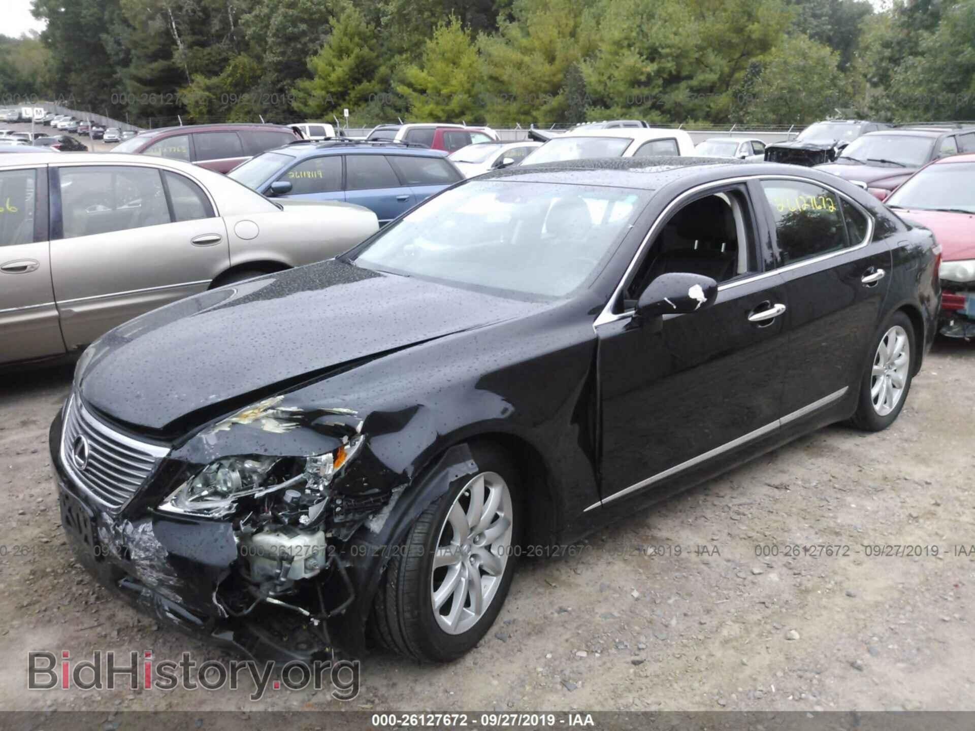 2009 LEXUS LS - VIN: JTHCL46F595001103 - Фото 2