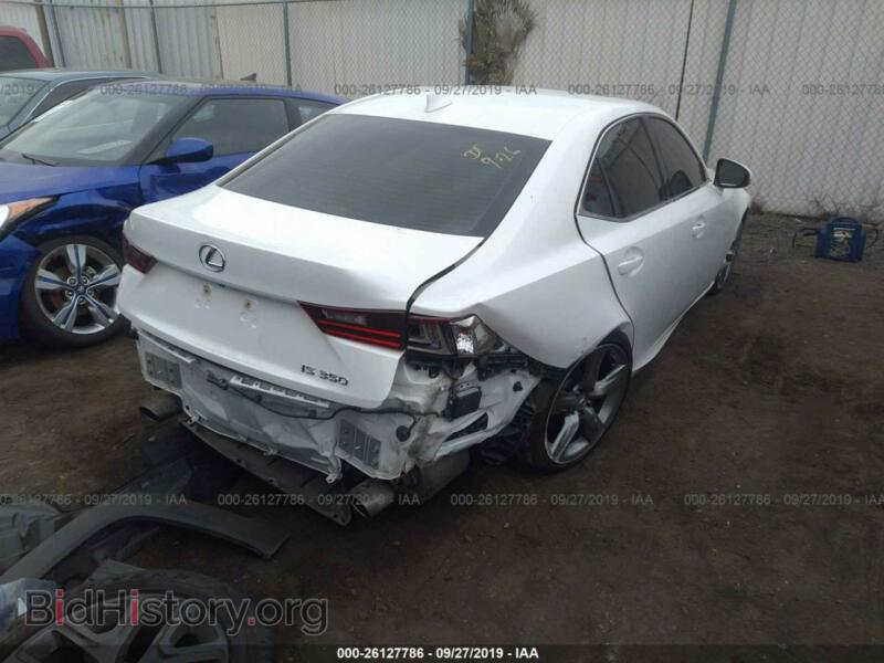 2014 Lexus IS (VIN JTHBE1D29E5005881) — photo 6 of 10