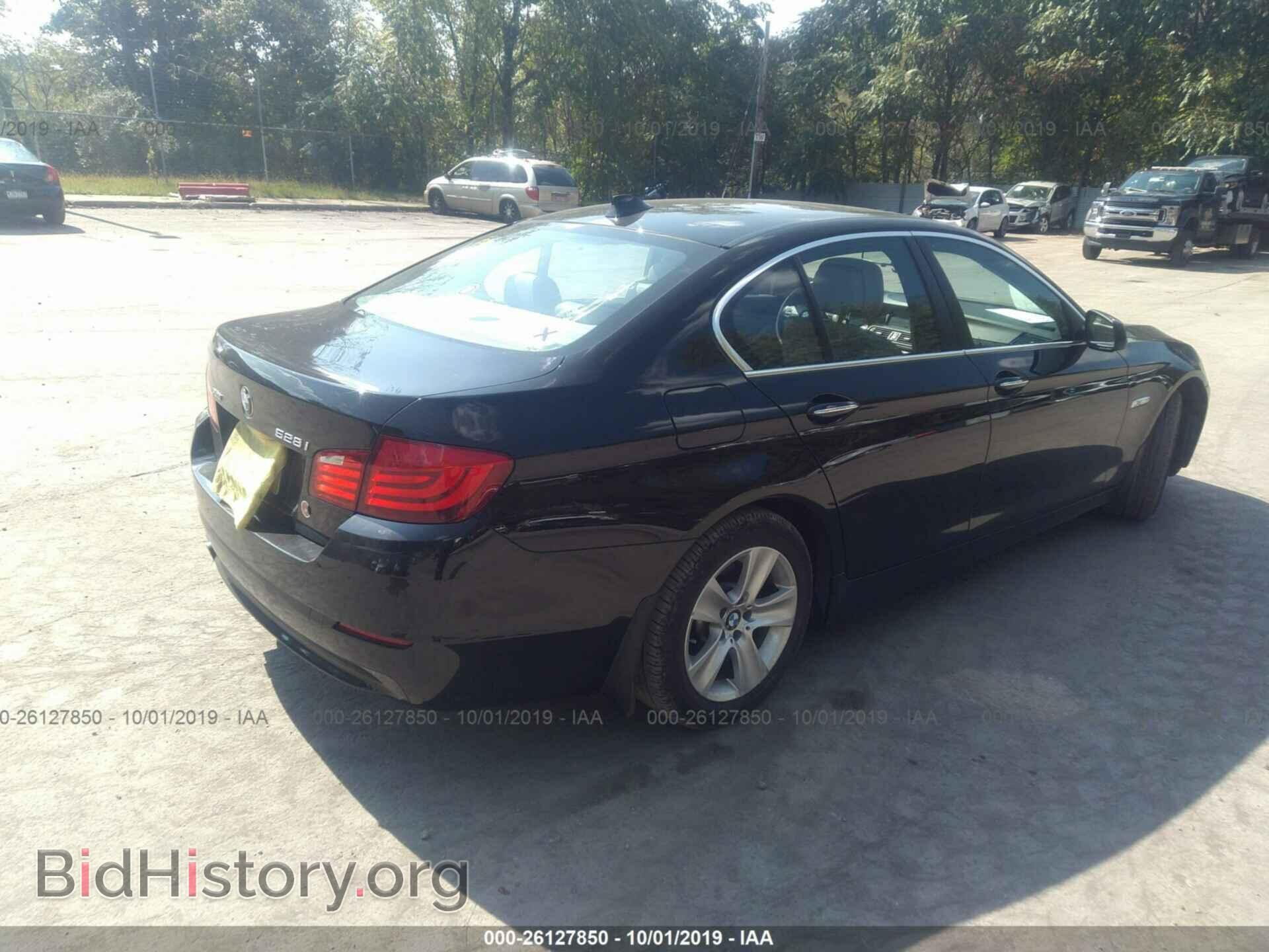 2013 BMW 528 - VIN: WBAXH5C52DD110751 - Photo 4