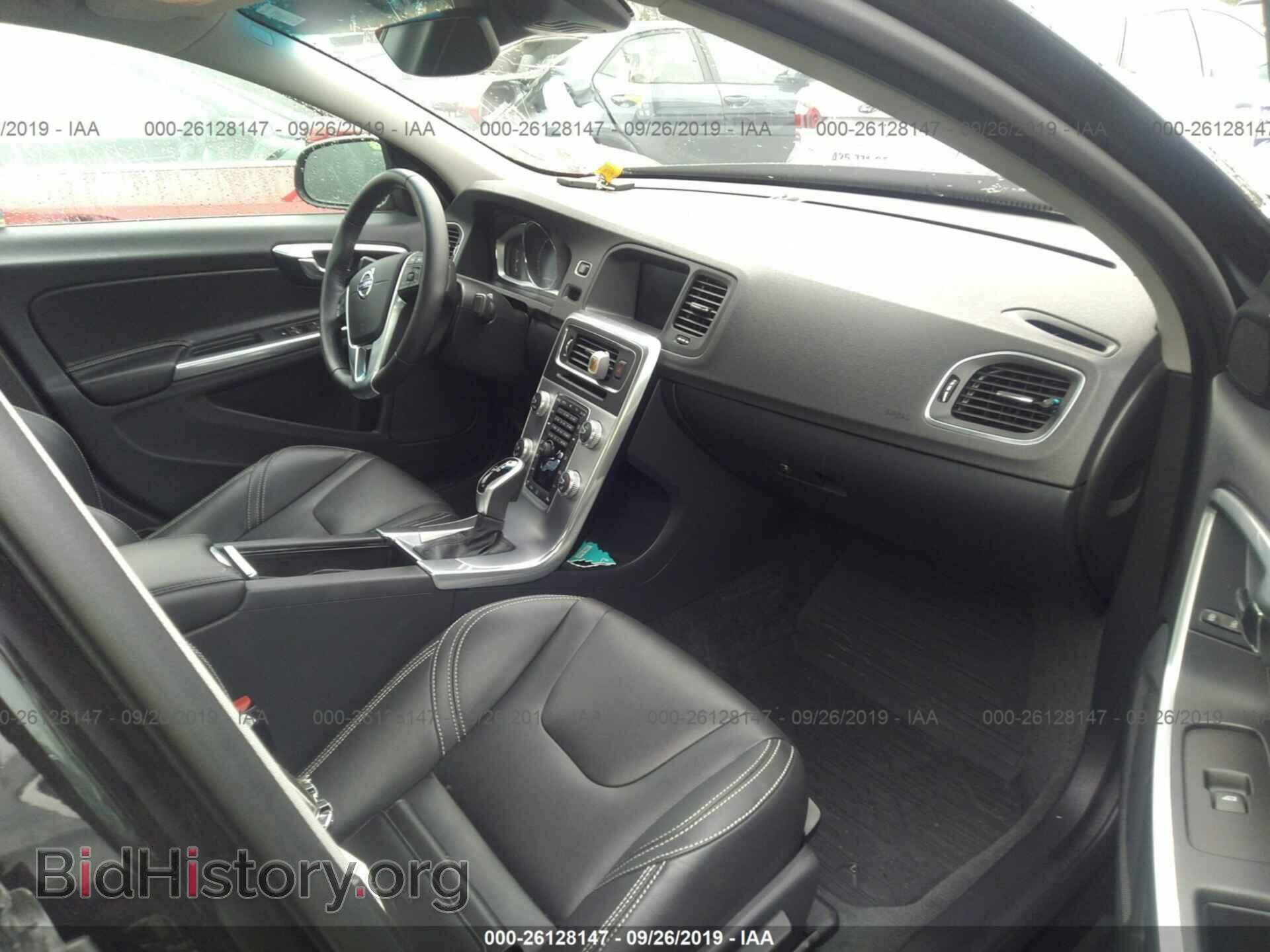 2017 VOLVO S60 - VIN: YV140MTL1H2438051 - Фото 5