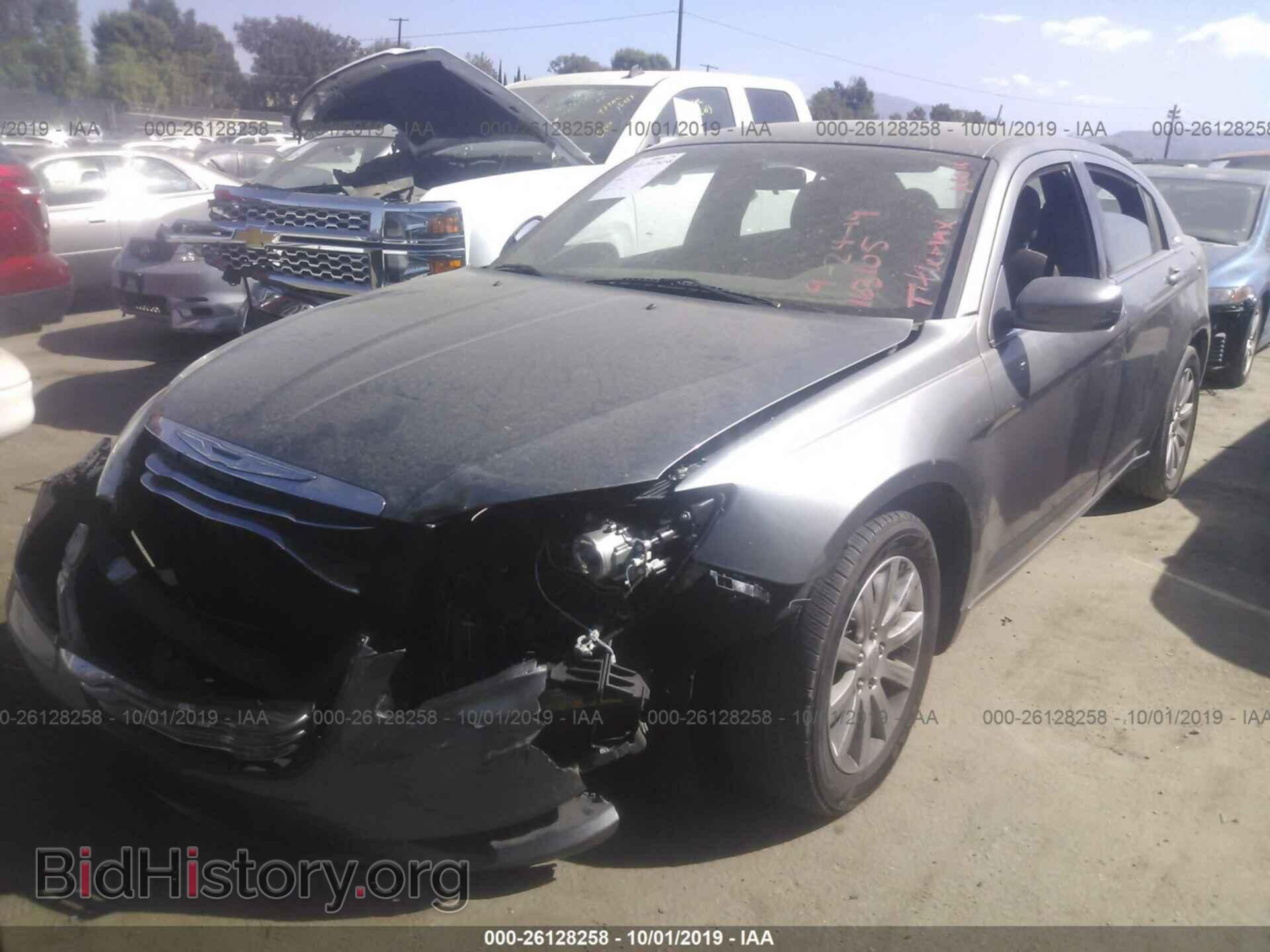 2012 CHRYSLER 200 - VIN: 1C3CCBBB1CN163105 - Photo 2