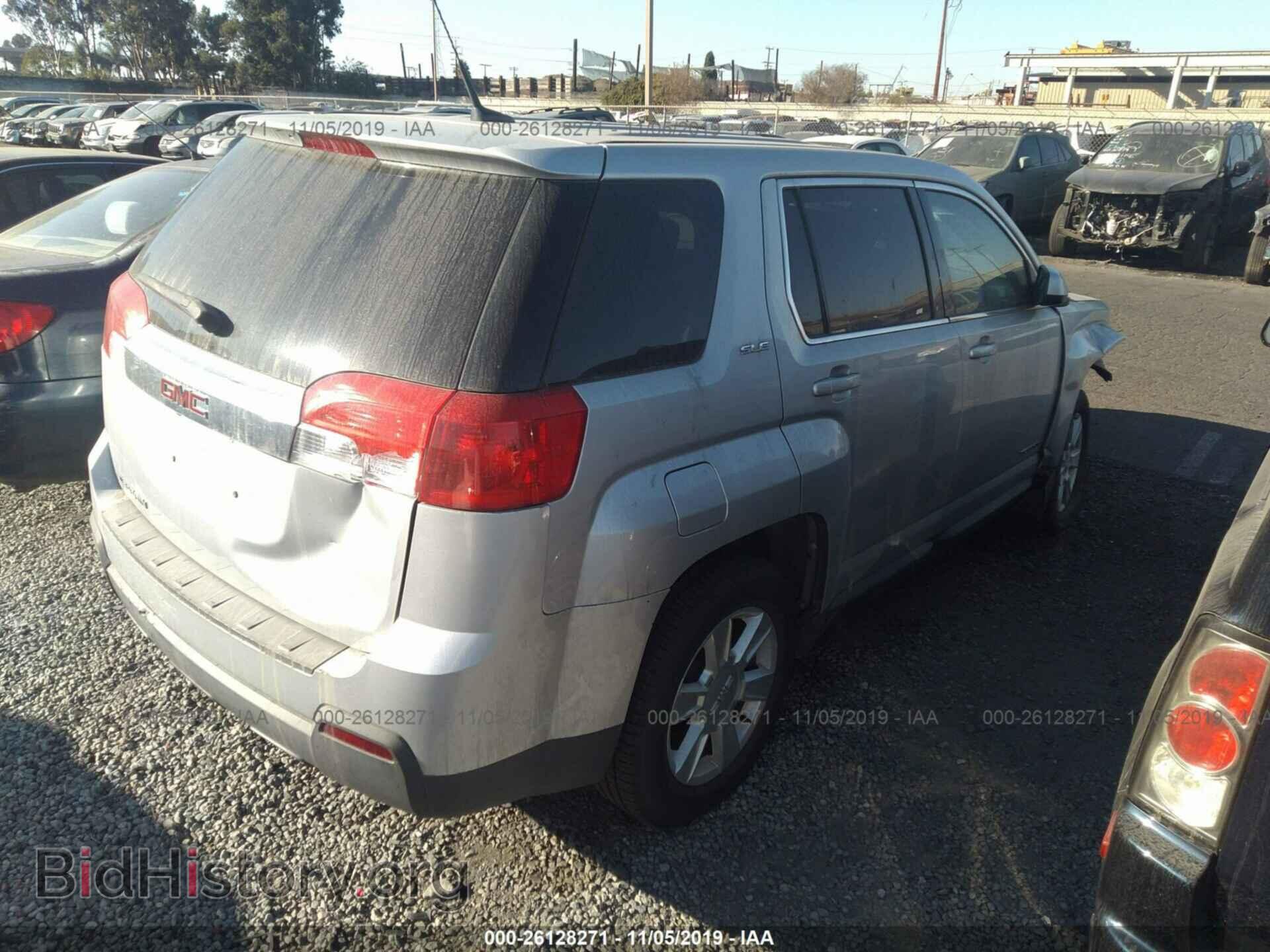 2011 GMC TERRAIN - VIN: 2CTALMEC3B6275124 - Photo 2