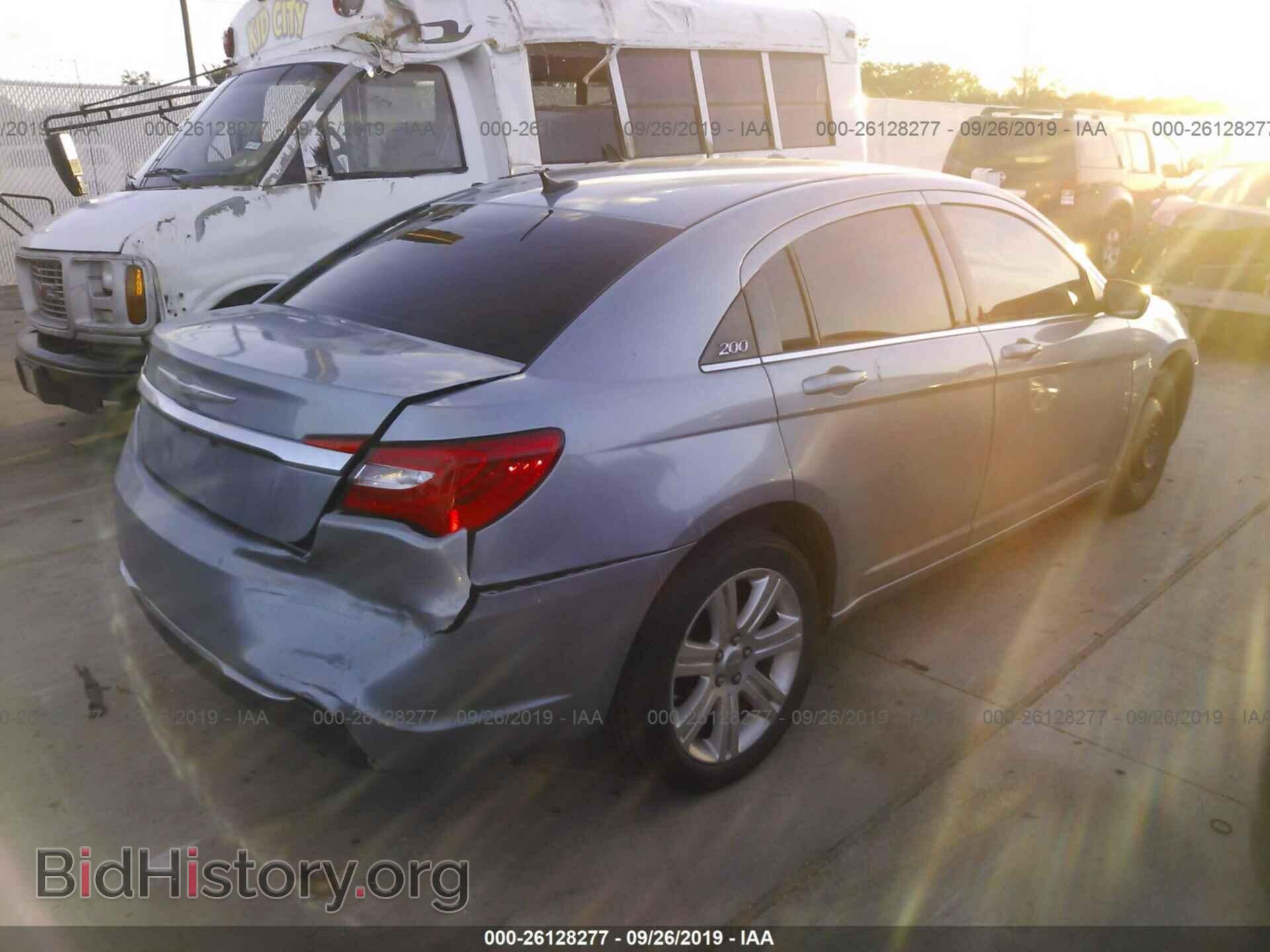 2013 CHRYSLER 200 - VIN: 1C3CCBBB9DN734888 - Photo 4