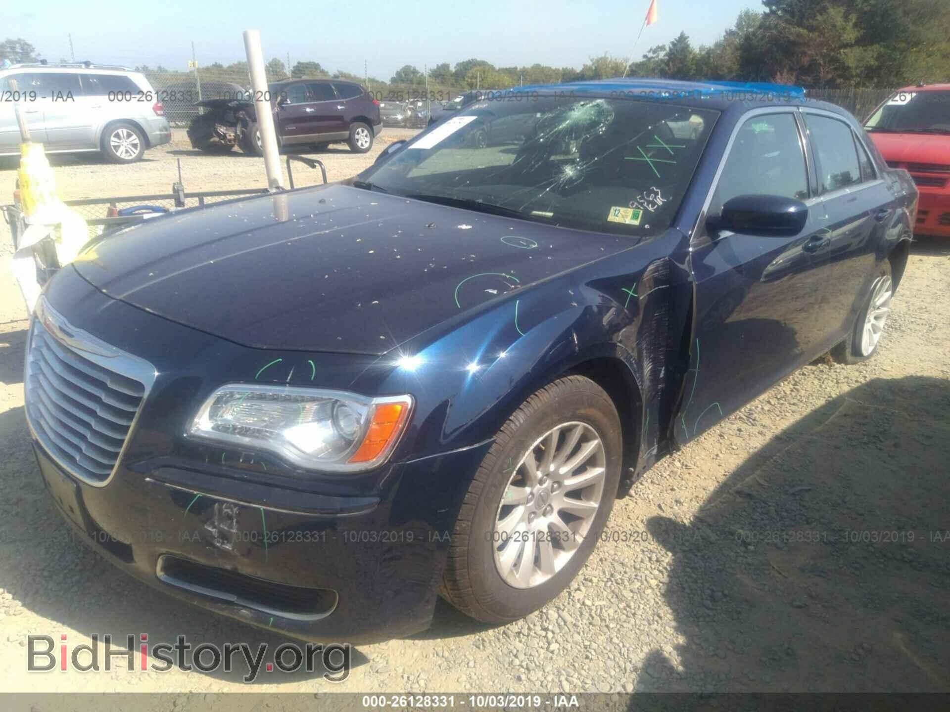2014 CHRYSLER 300 - VIN: 2C3CCAAG5EH382653 - Фото 2