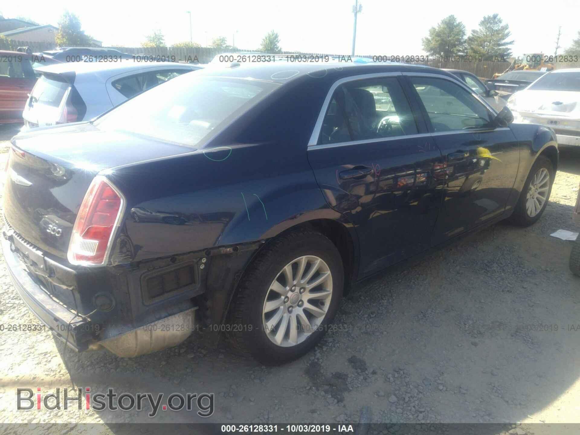 2014 CHRYSLER 300 - VIN: 2C3CCAAG5EH382653 - Фото 4