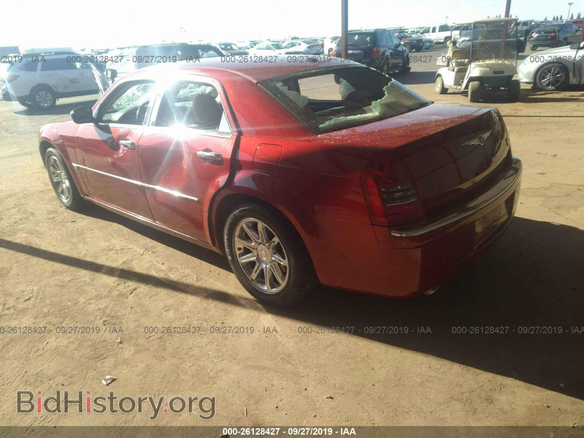 2007 CHRYSLER 300C - VIN: 2C3KA63H87H679763 - Фото 3