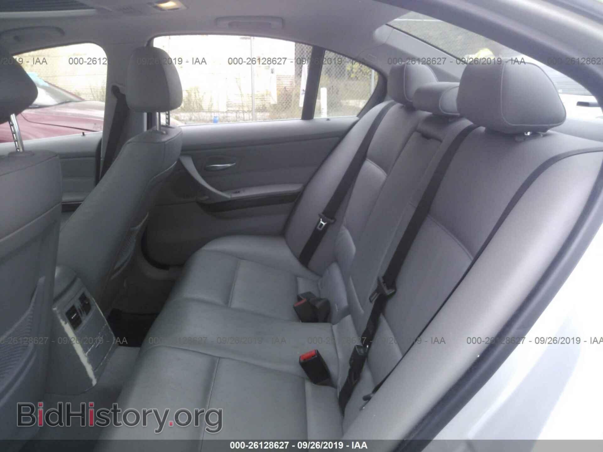 2006 BMW 330 - VIN: WBAVD33586KV63729 - Фото 8