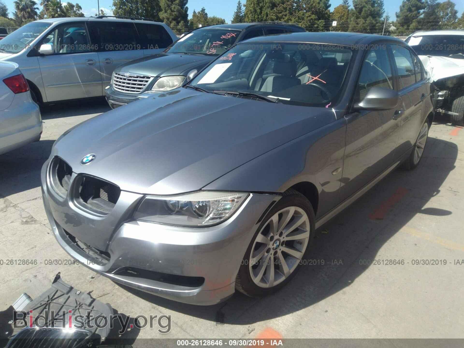 2011 BMW 328 - VIN: WBAPH5C56BA441069 - Фото 2