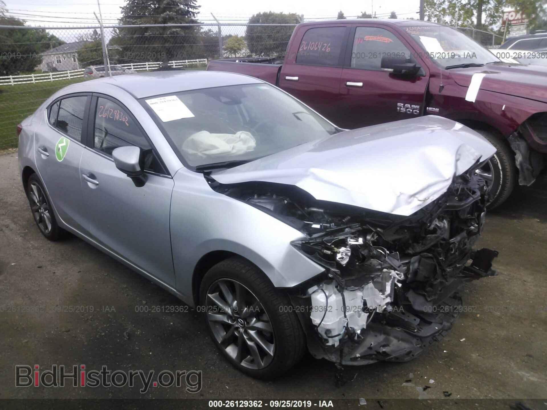 Photo 3MZBN1V31JM206135 - MAZDA 3 2018