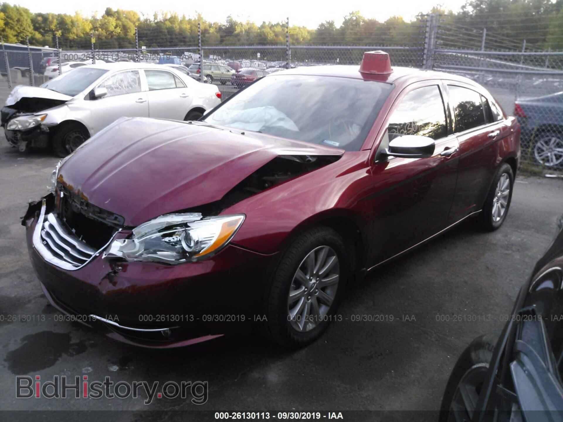 2013 CHRYSLER 200 - VIN: 1C3CCBCG3DN508744 - Фото 2
