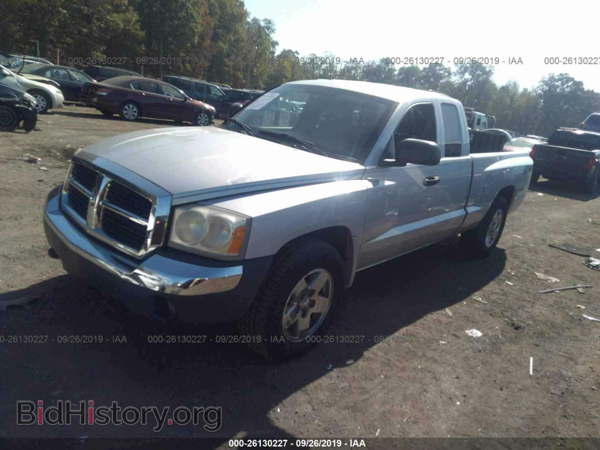 2005 DODGE DAKOTA - VIN: 1D7HW42N15S169172 - Фото 2