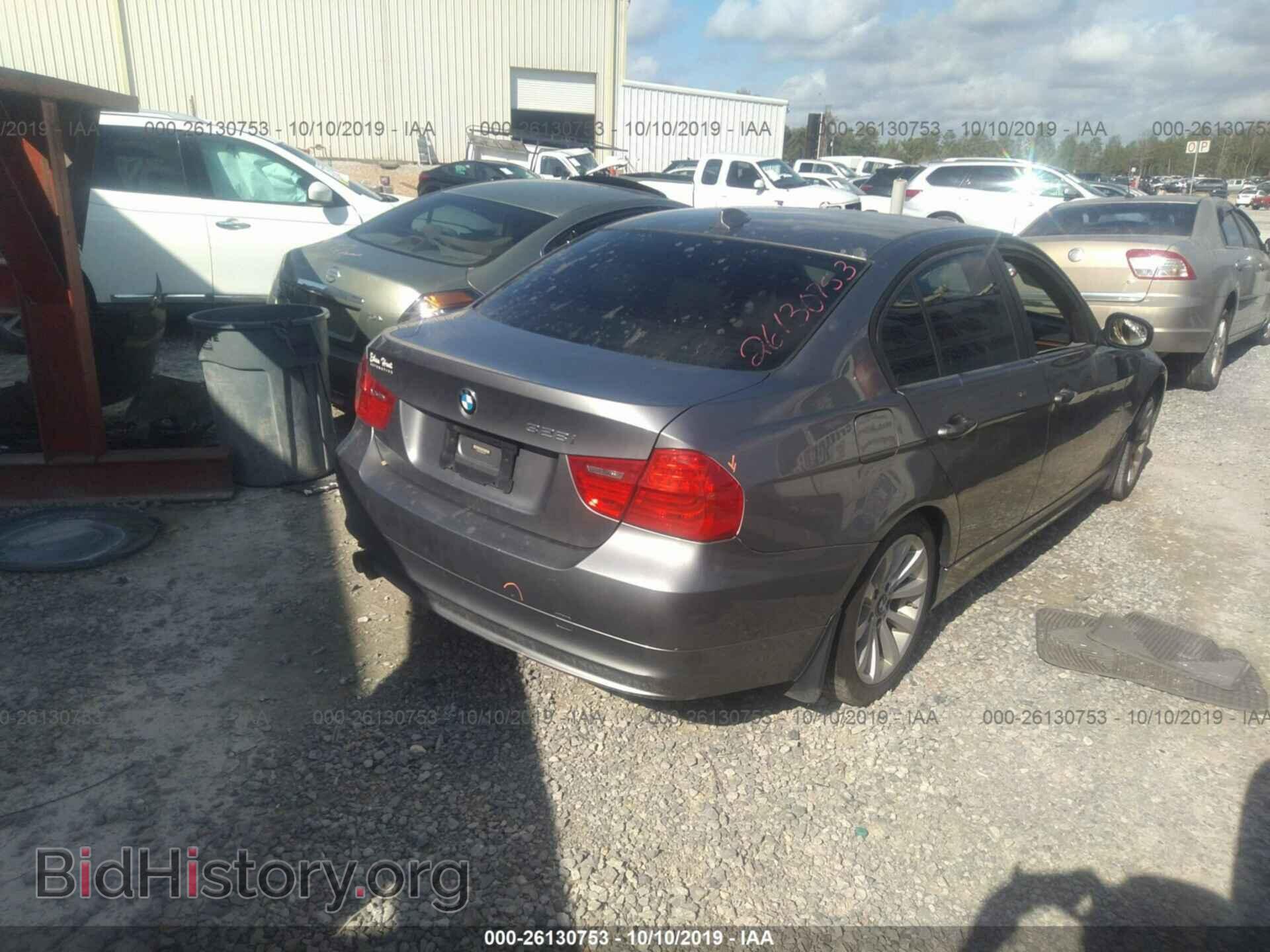 2011 BMW 328 - VIN: WBAPH7C52BE851226 - Фото 4