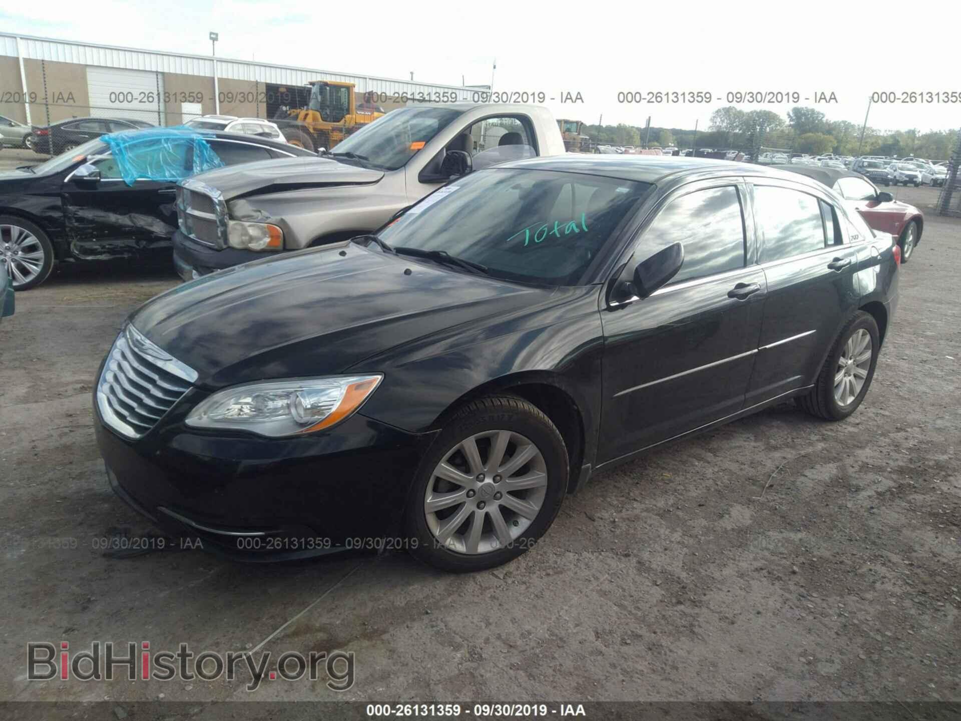 2013 CHRYSLER 200 - VIN: 1C3CCBBB6DN714758 - Photo 2