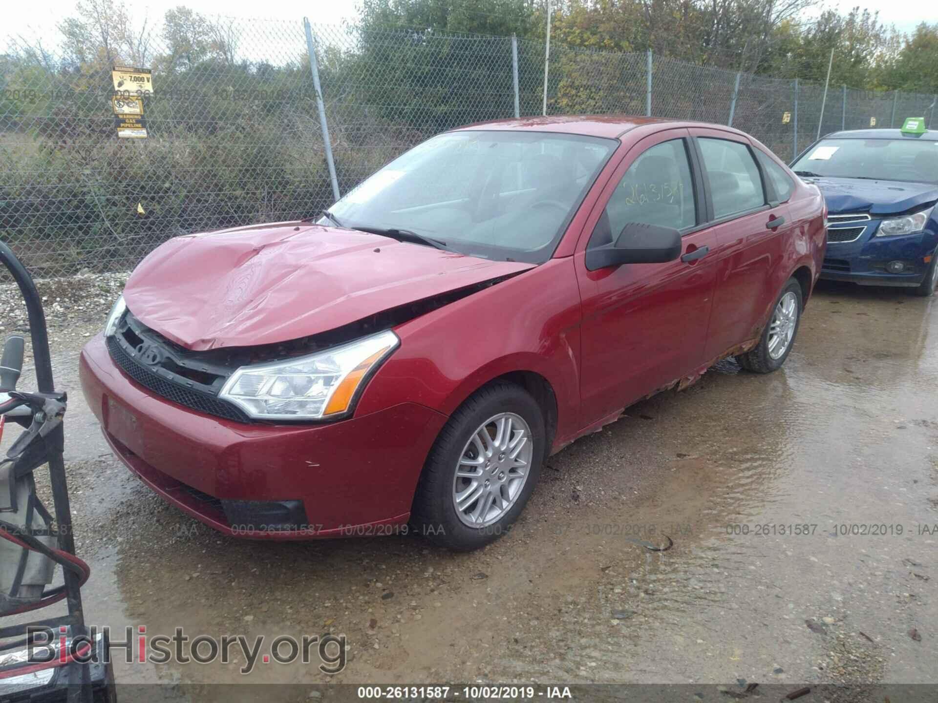 2011 FORD FOCUS - VIN: 1FAHP3FN0BW110846 - Фото 2