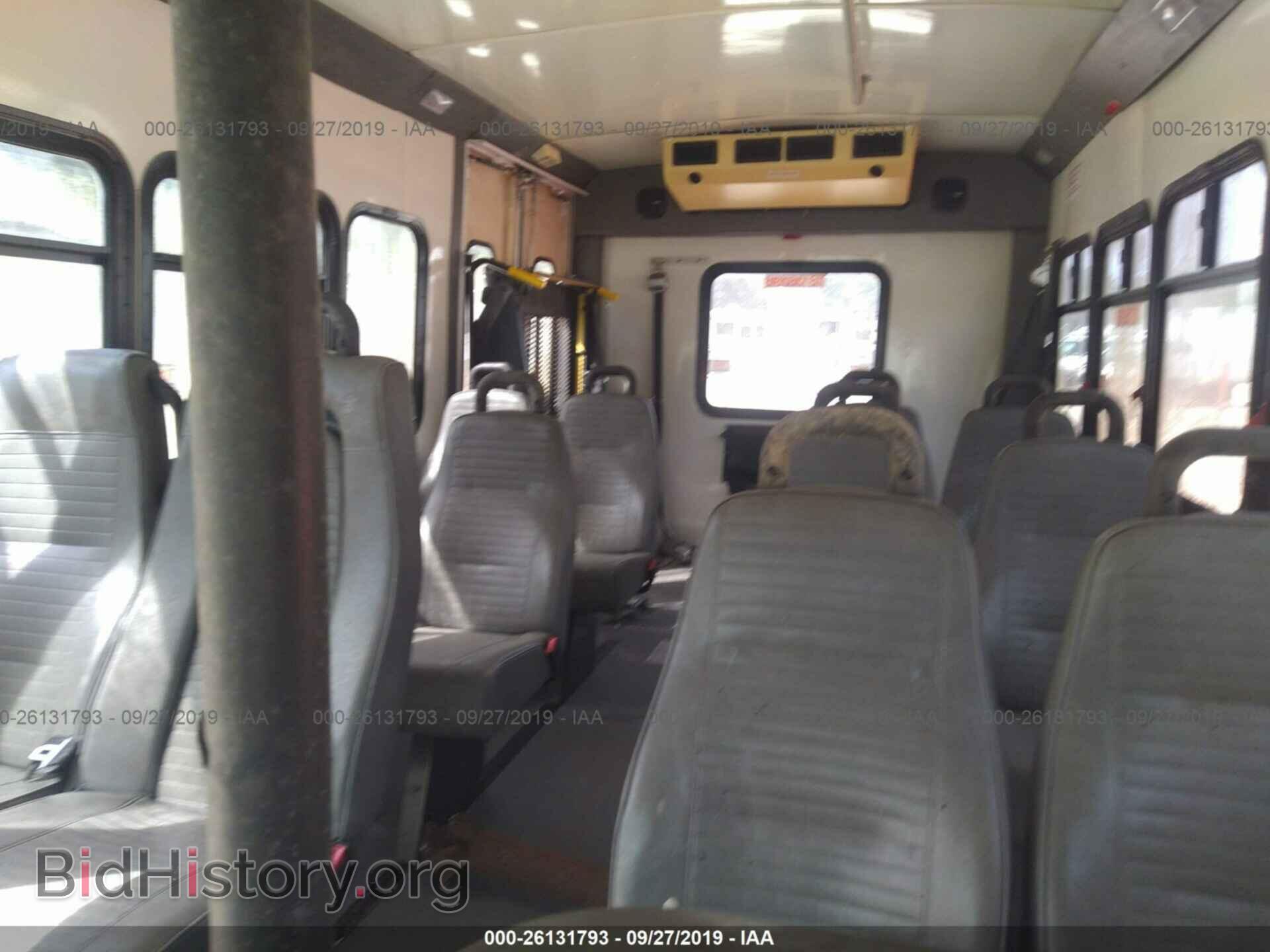 2010 FORD ECONOLINE - VIN: 1FDFE4FS5ADA48417 - Photo 8