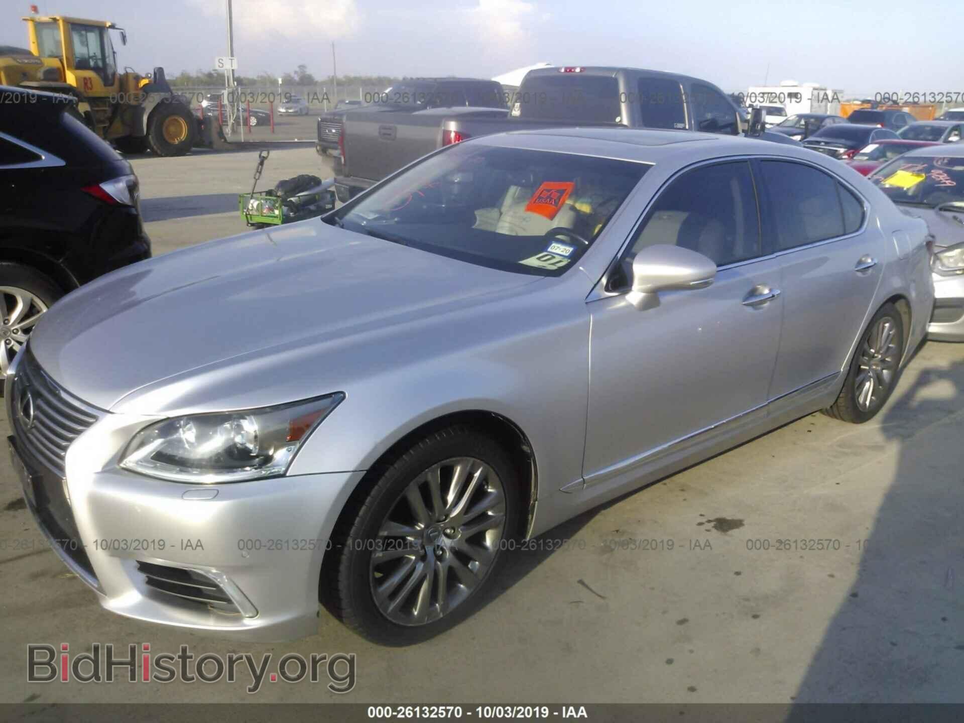 2013 LEXUS LS - VIN: JTHBL5EF8D5122896 - Photo 2