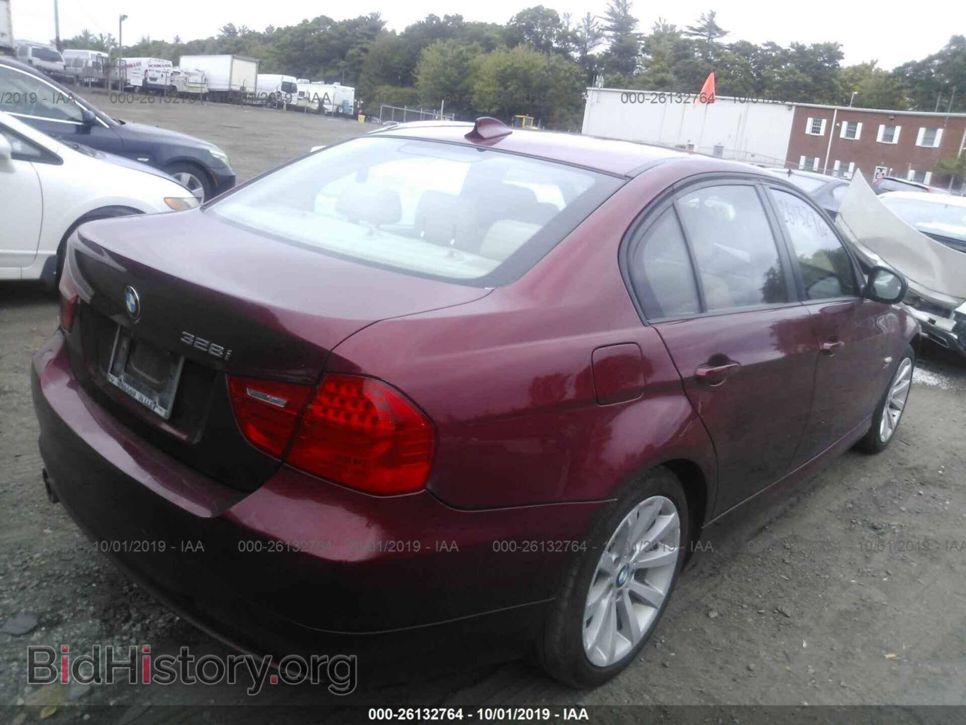 2011 BMW 328 - VIN: WBAPK5C59BF126240 - Фото 4