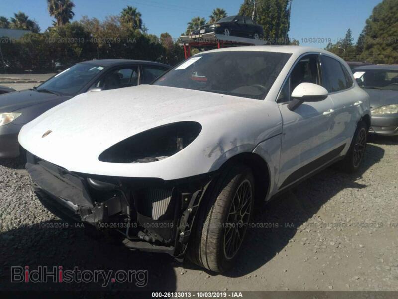 2016 Porsche MACAN (VIN WP1AB2A59GLB50460) — photo 2 of 10