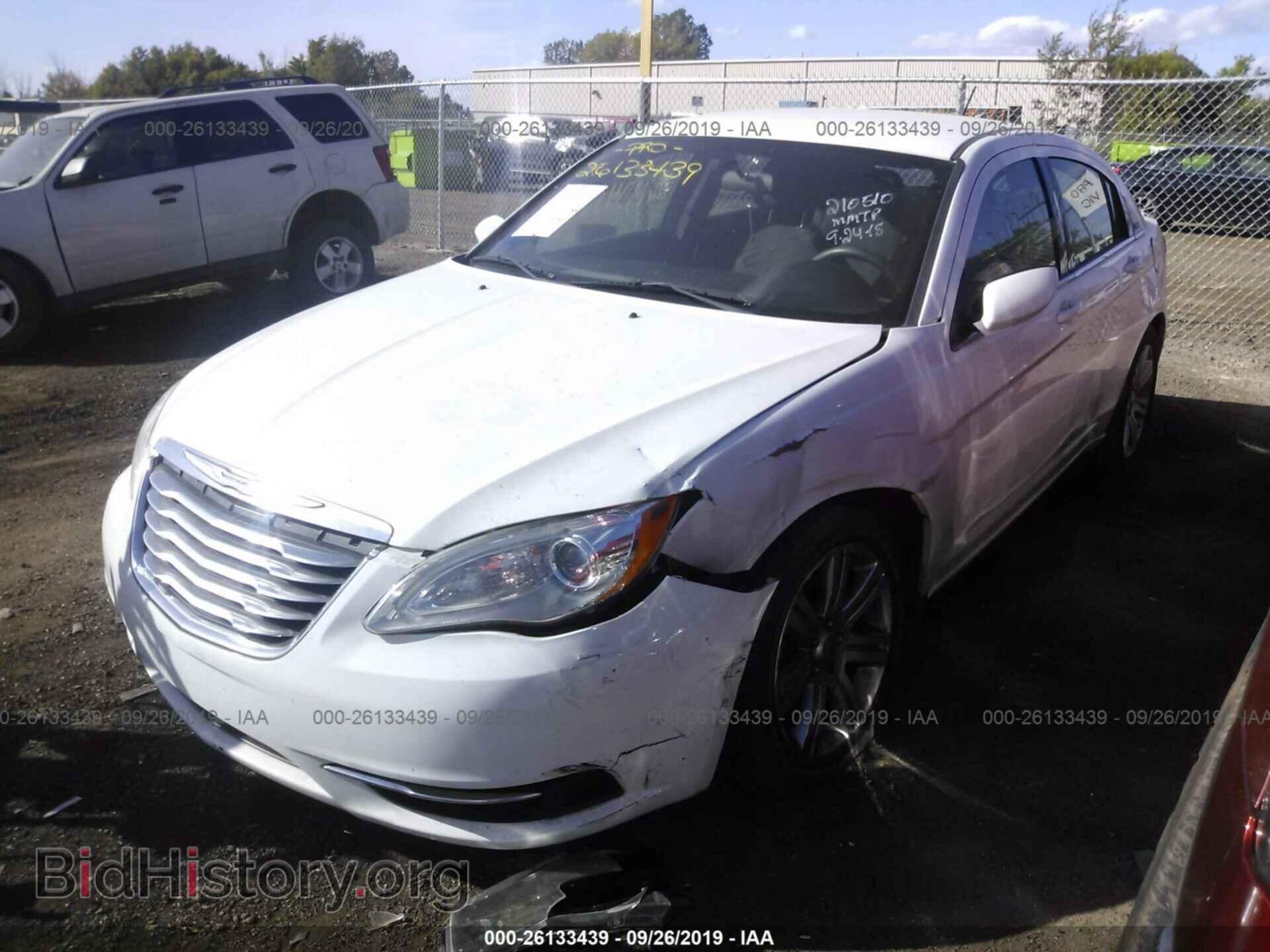 2012 CHRYSLER 200 - VIN: 1C3CCBBB5CN210510 - Photo 2