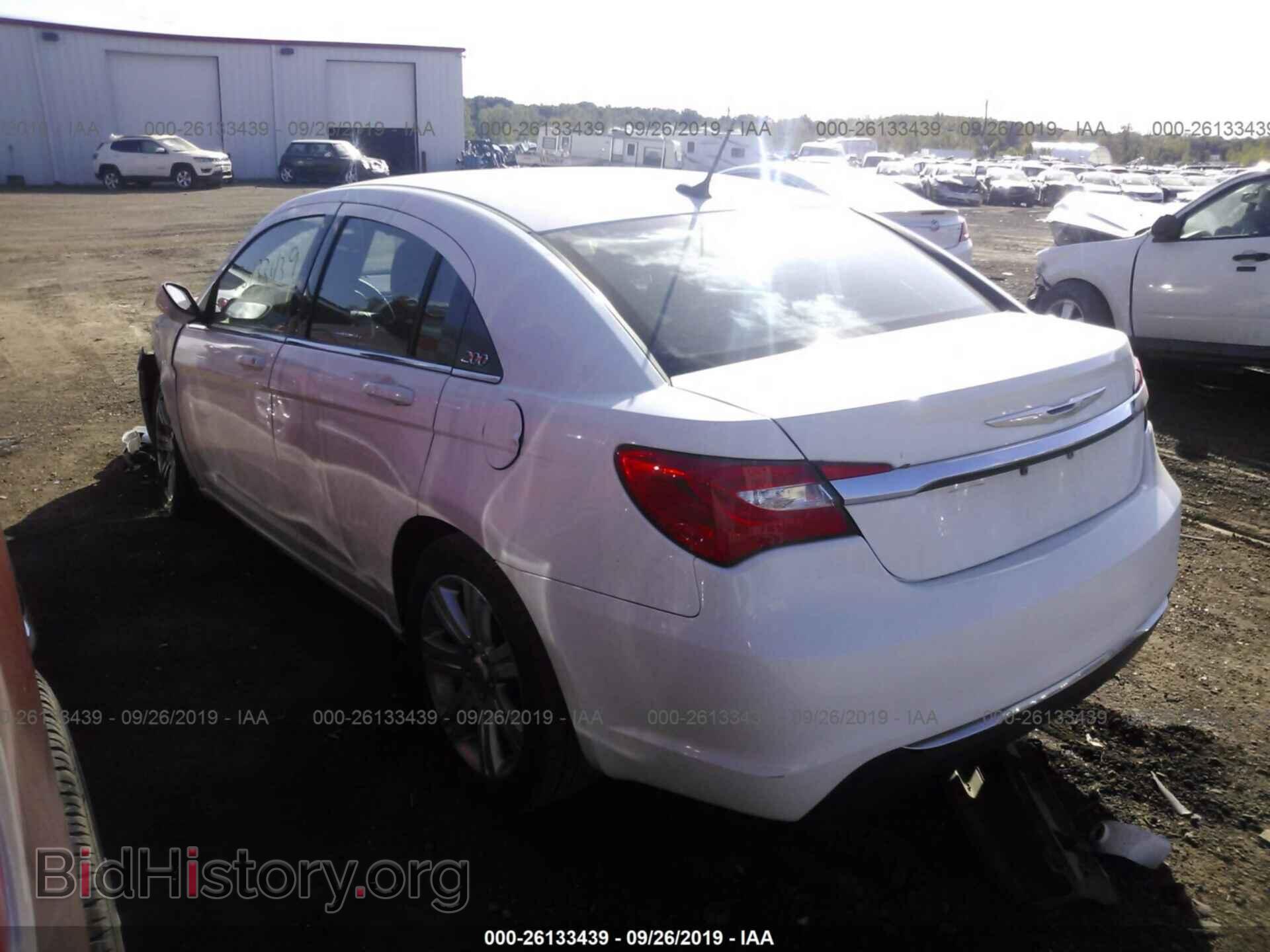 2012 CHRYSLER 200 - VIN: 1C3CCBBB5CN210510 - Photo 3