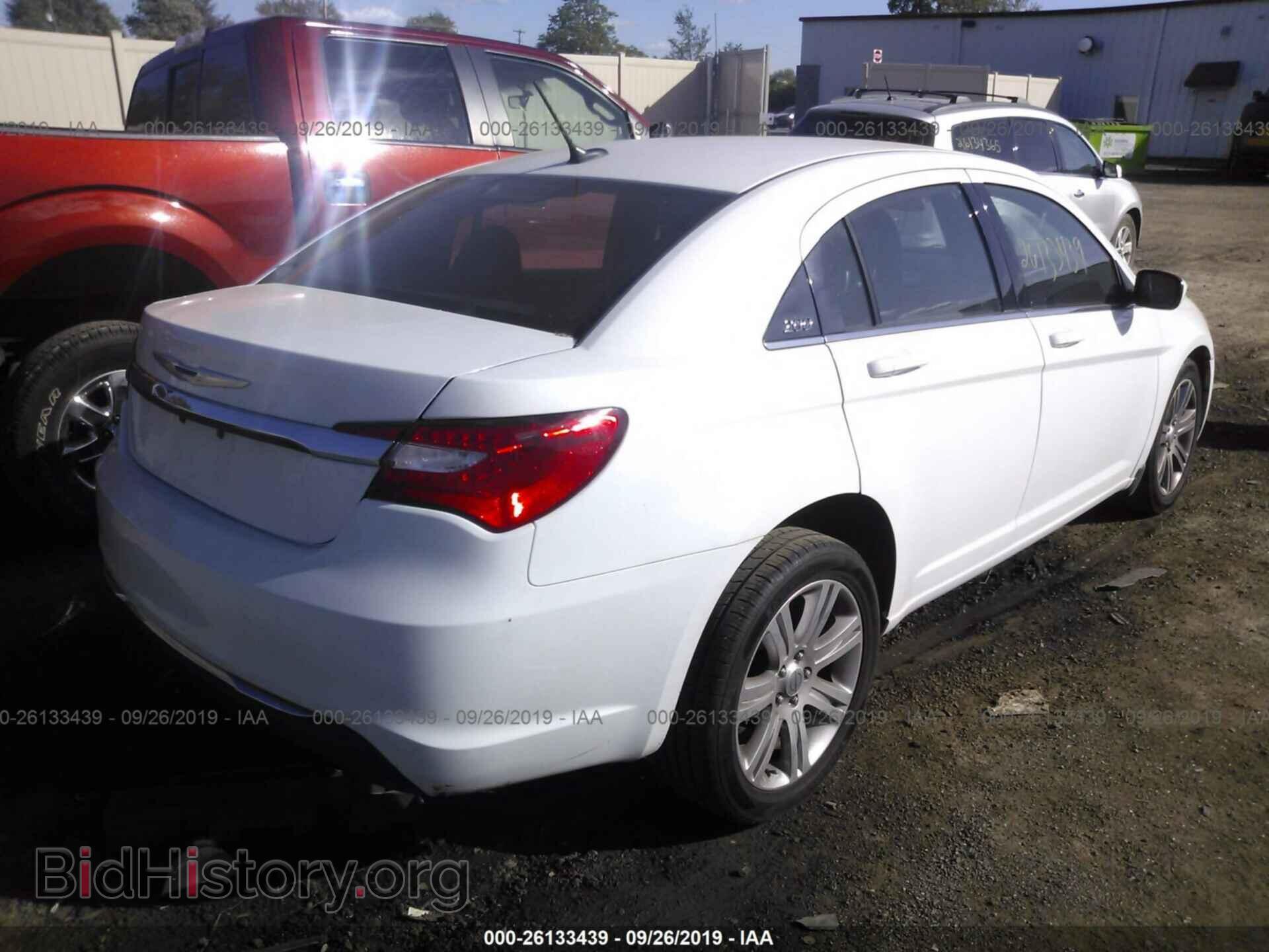 2012 CHRYSLER 200 - VIN: 1C3CCBBB5CN210510 - Photo 4