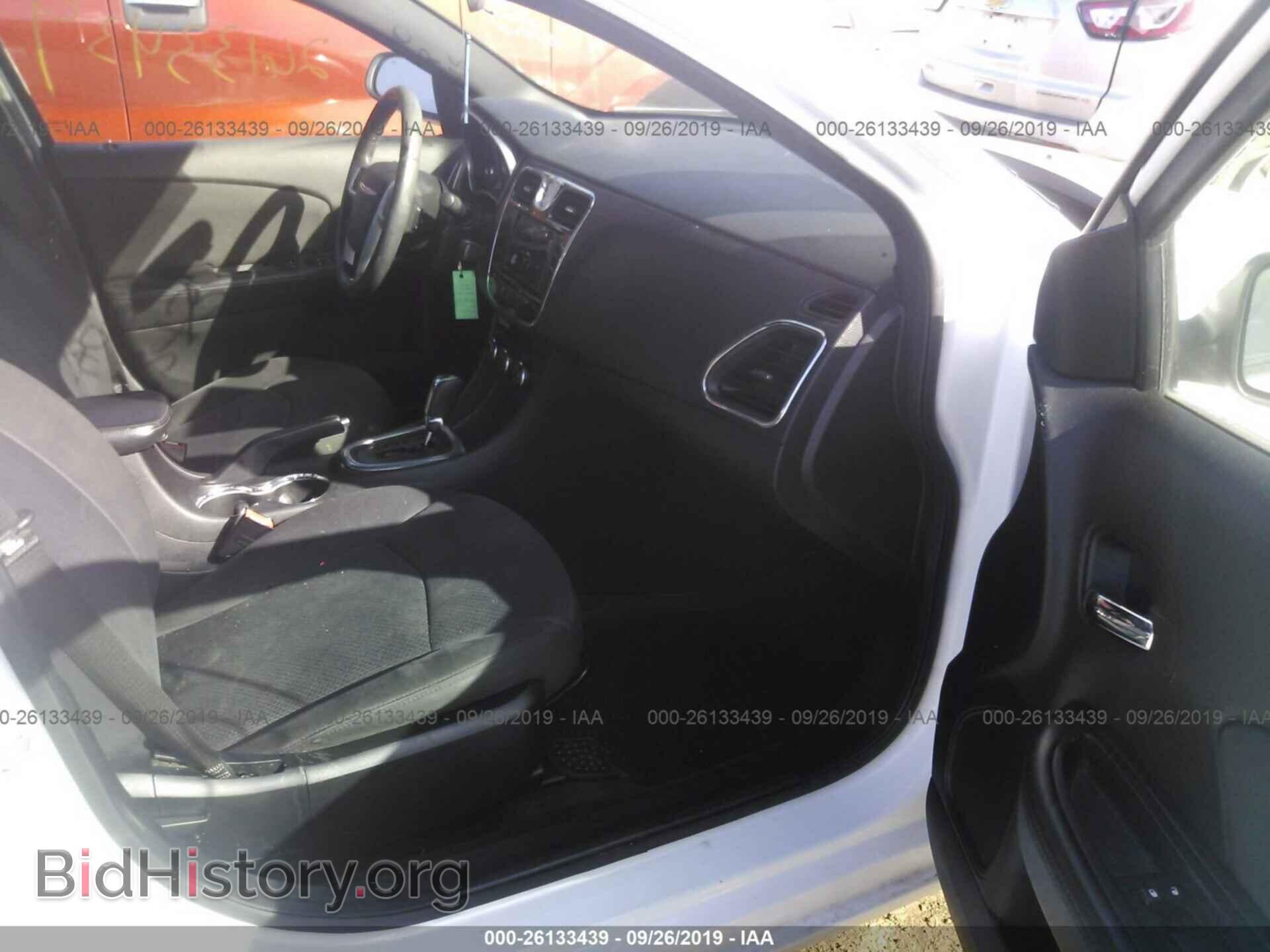 2012 CHRYSLER 200 - VIN: 1C3CCBBB5CN210510 - Photo 5