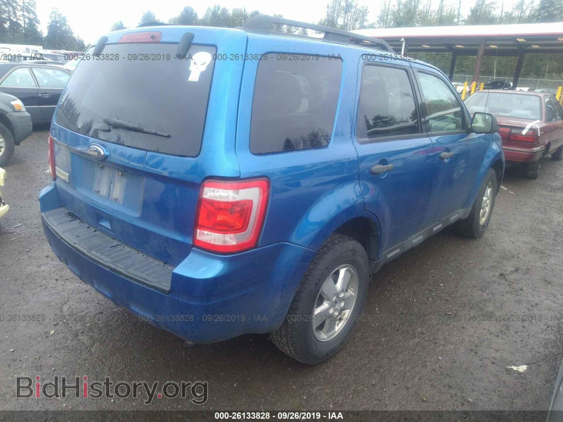 2011 FORD ESCAPE - VIN: 1FMCU9D72BKB61000 - Photo 4