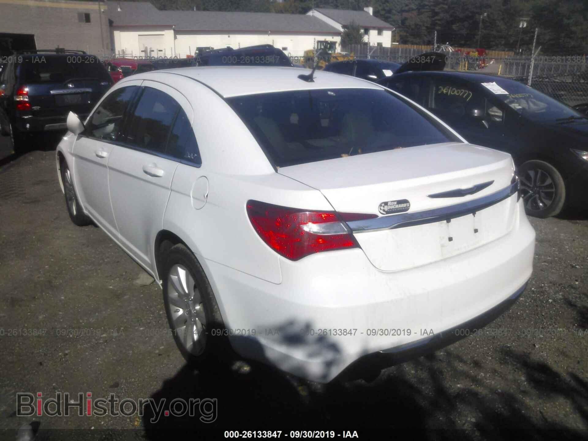 2011 CHRYSLER 200 - VIN: 1C3BC1FGXBN555512 - Фото 3
