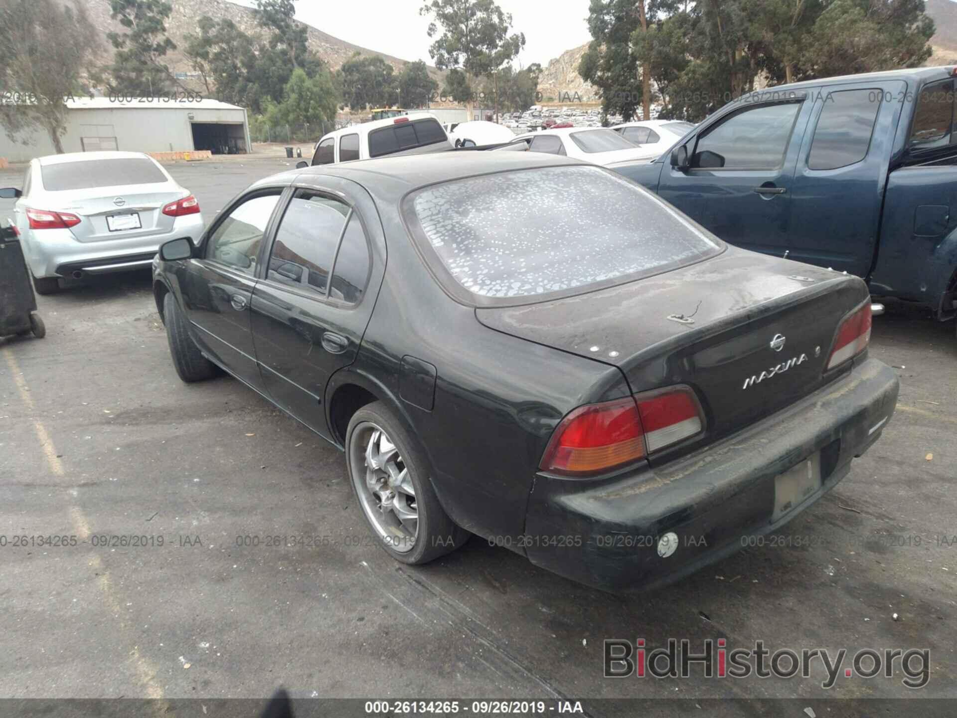 Photo JN1CA21D2VT831001 - NISSAN MAXIMA 1997