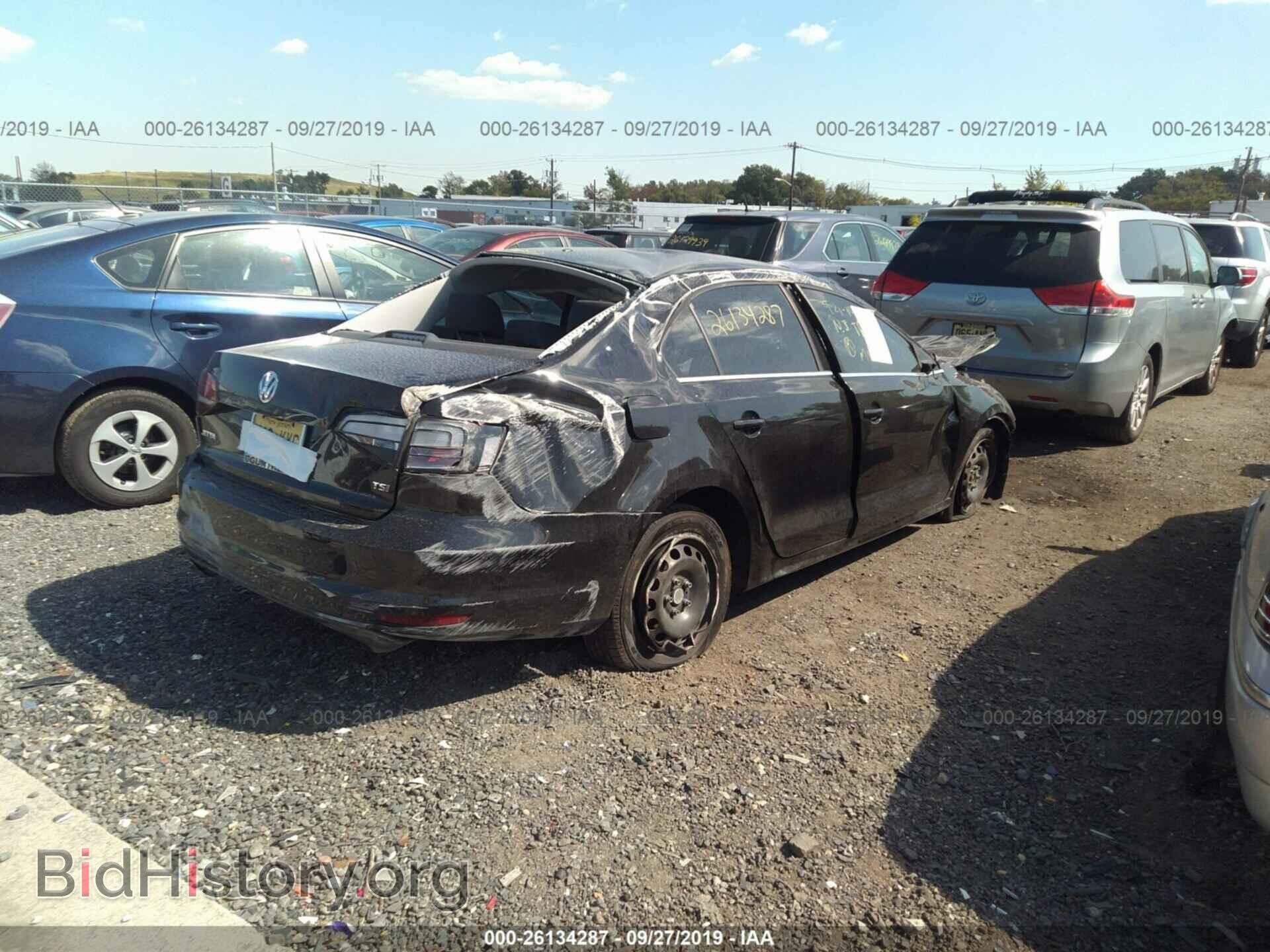 2017 VOLKSWAGEN JETTA - VIN: 3VW2B7AJ5HM377240 - Photo 4