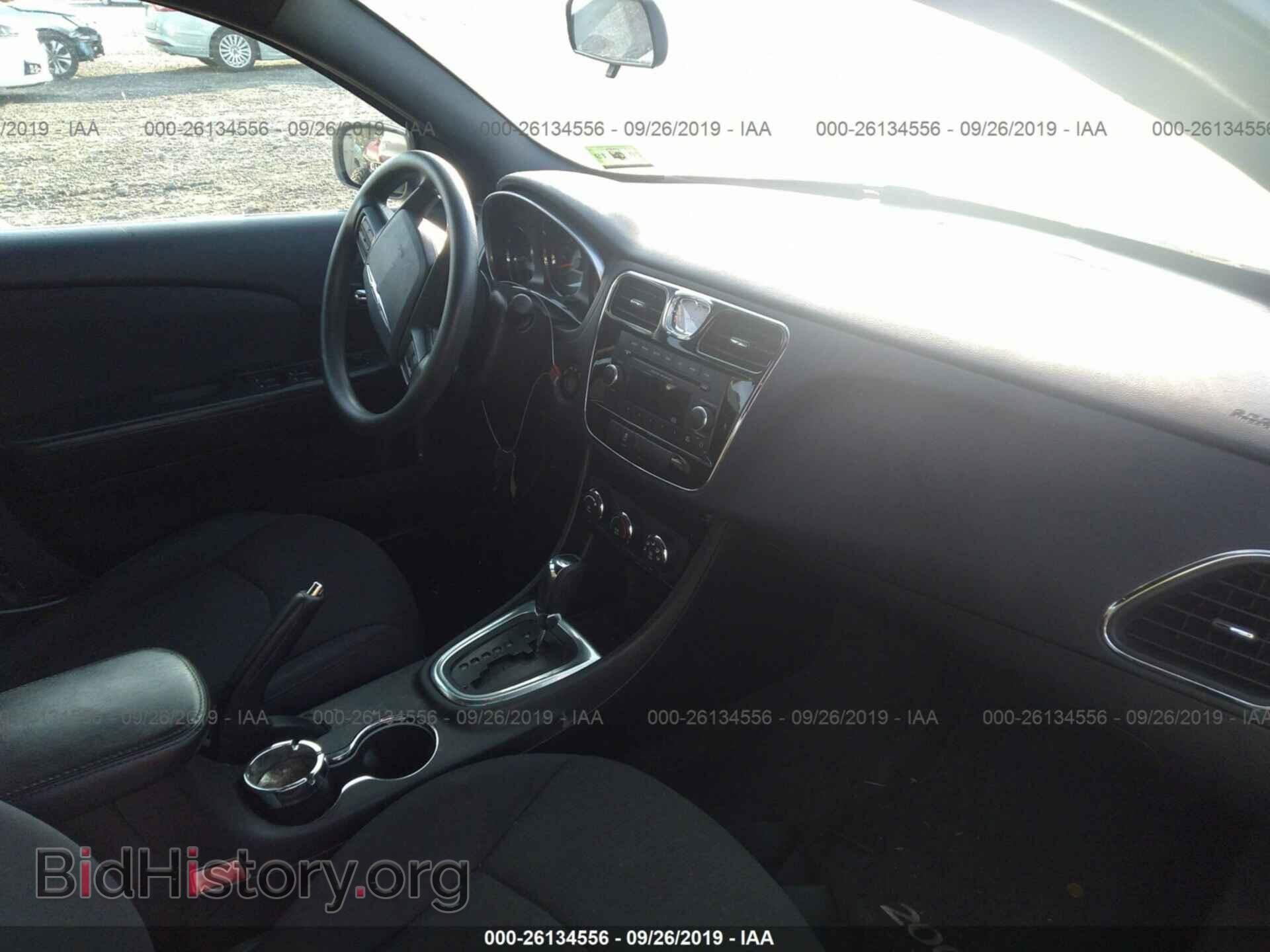 2012 CHRYSLER 200 - VIN: 1C3CCBAB0CN330748 - Photo 5