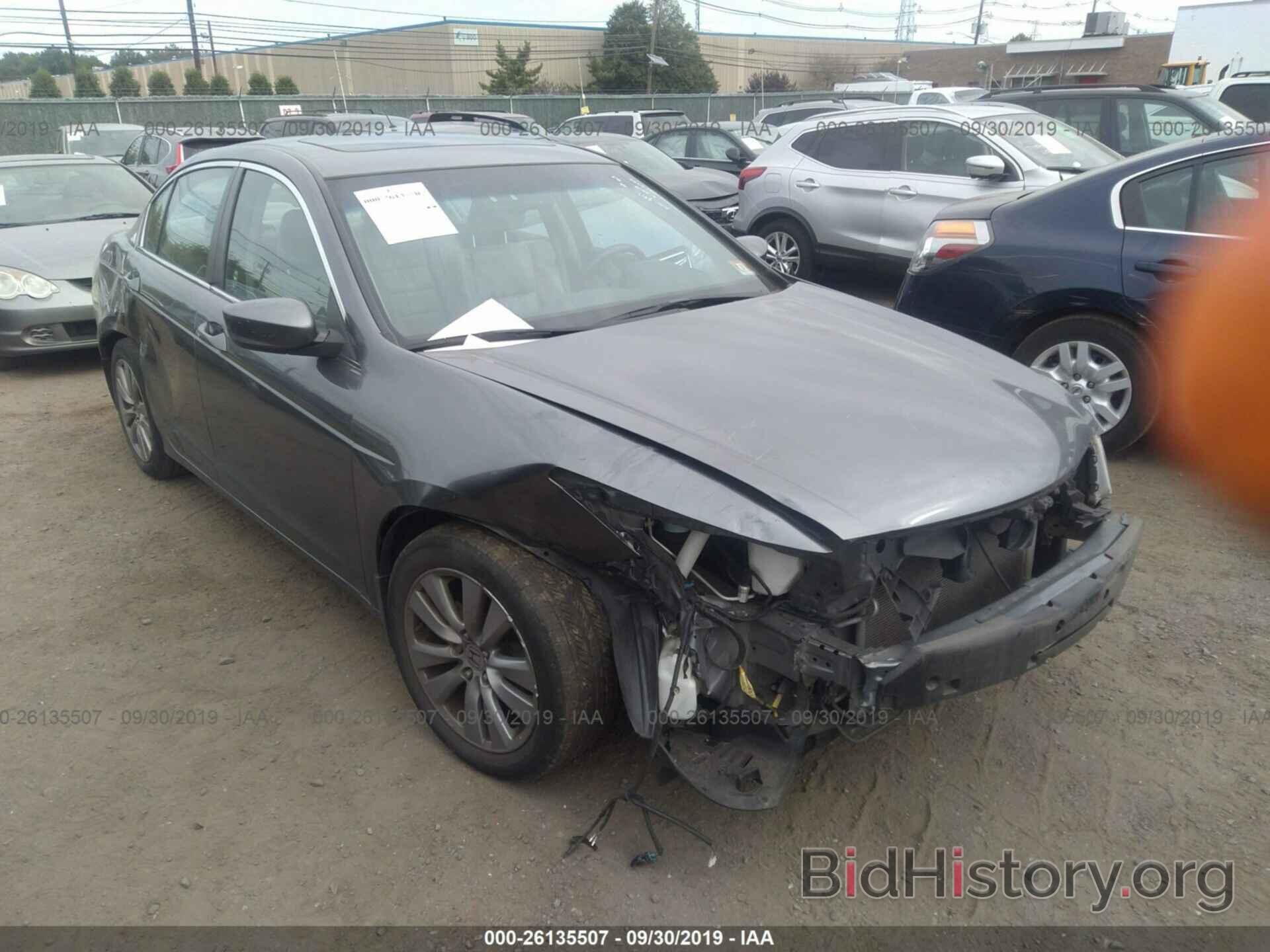 Photo 1HGCP2F87BA098752 - HONDA ACCORD 2011