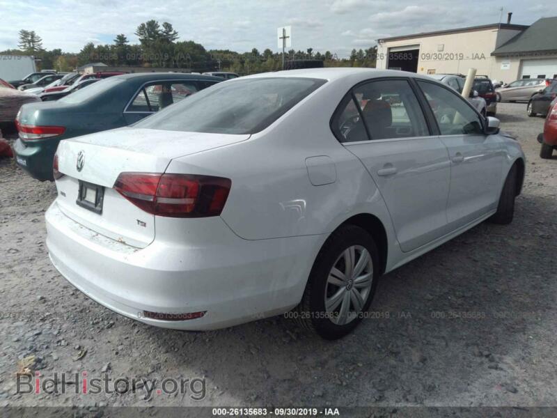 2017 Volkswagen JETTA (VIN 3VW2B7AJ8HM224089) — фото 4 из 10