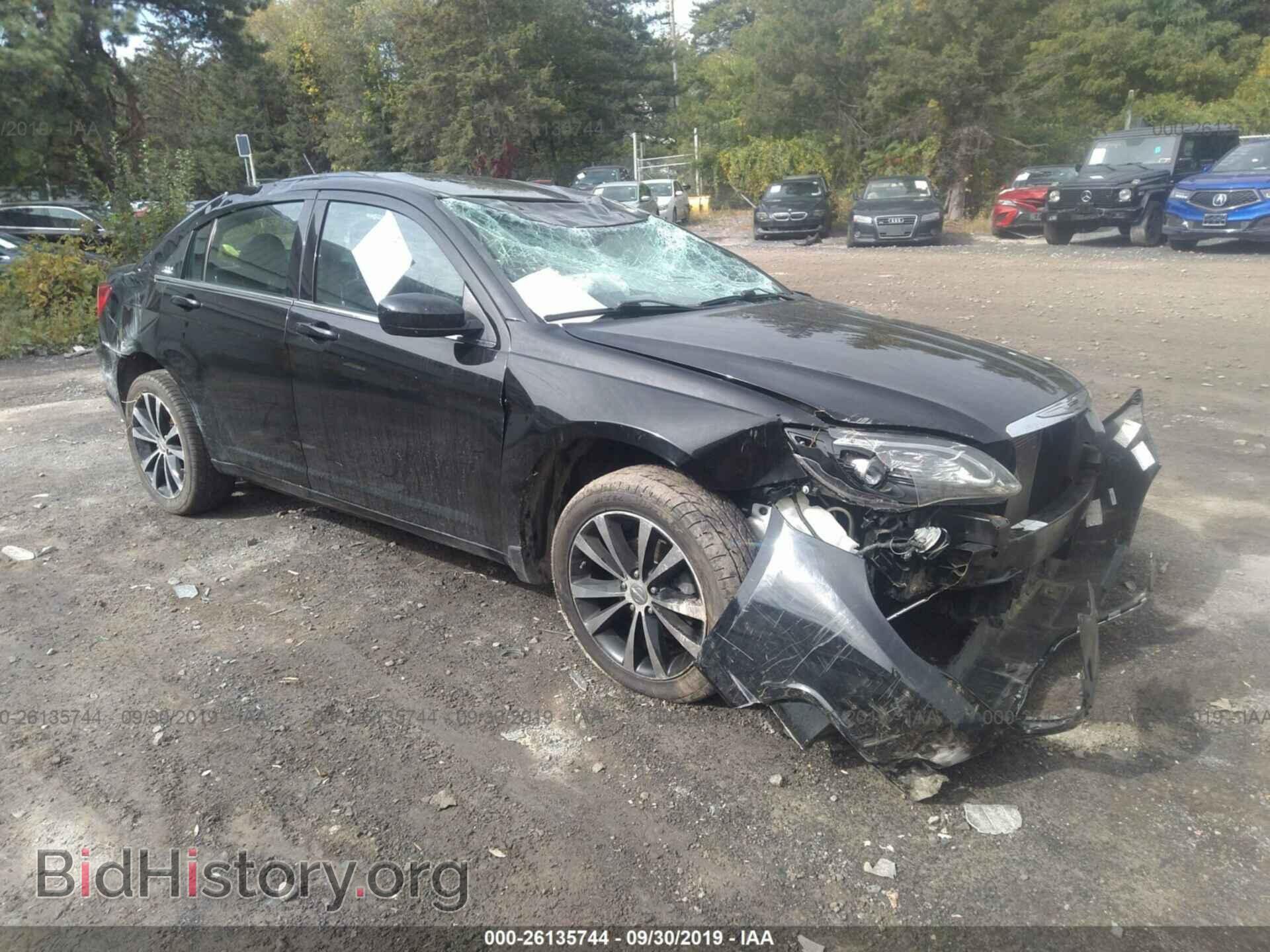 Фотография 1C3BC8FG1BN614763 - CHRYSLER 200 2011