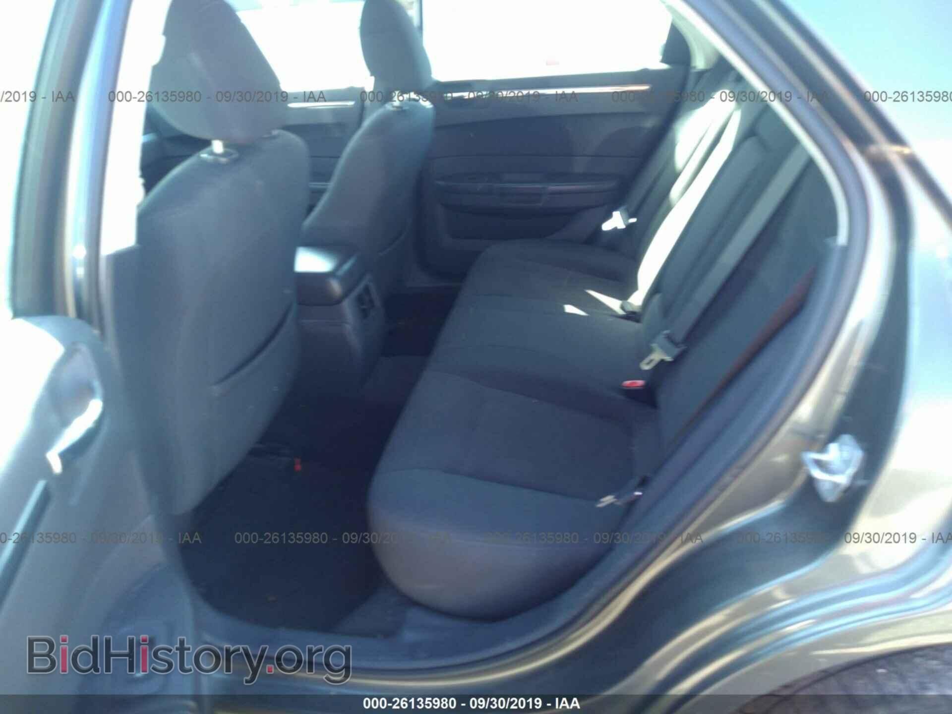 2010 CHRYSLER 300 - VIN: 2C3CA4CD5AH102024 - Фото 8