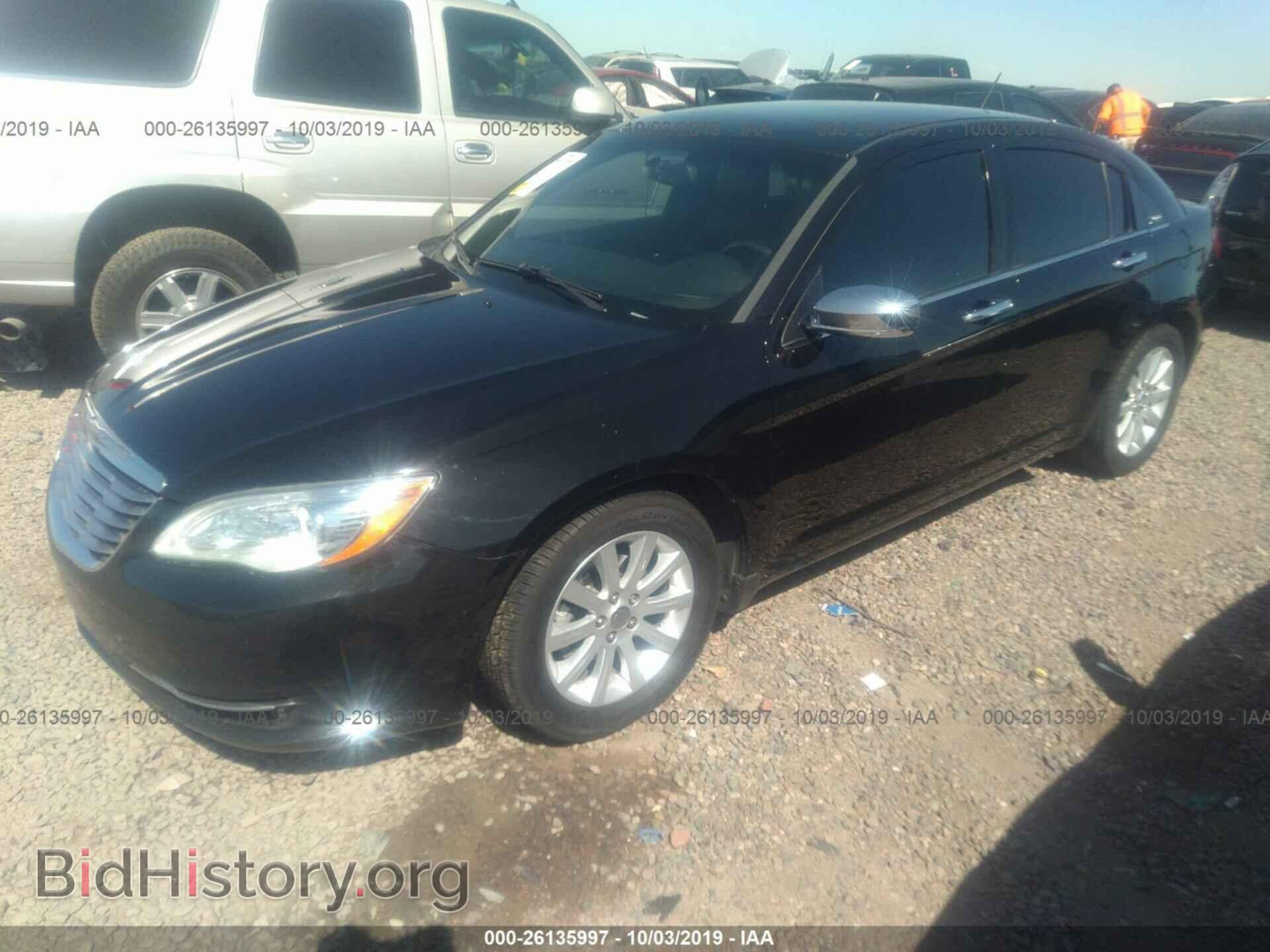 2013 CHRYSLER 200 - VIN: 1C3CCBCG8DN602019 - Photo 2